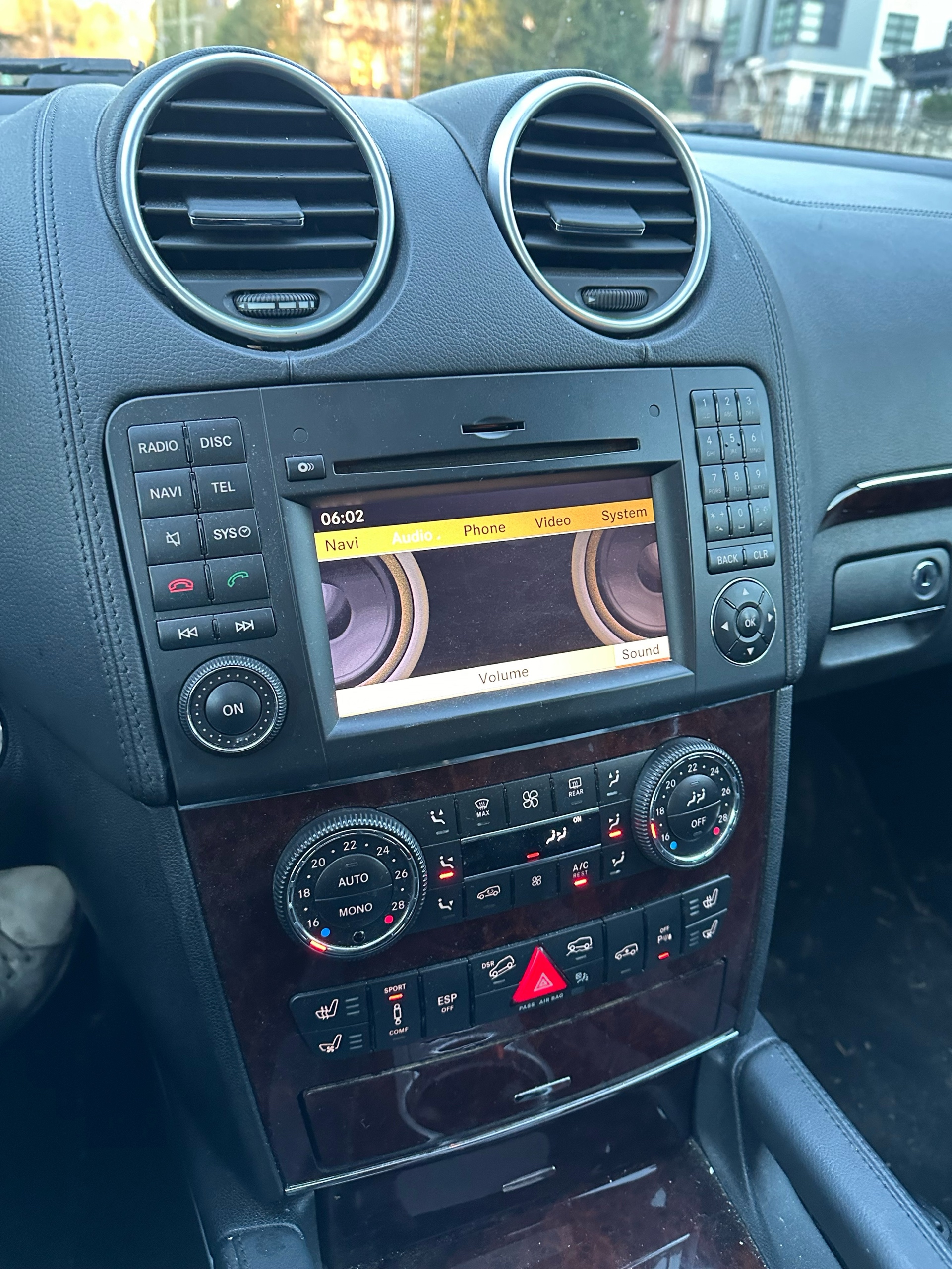 /canwestautoinc/2011-Mercedes-Benz-M-Class-41052701002894576.jpg
