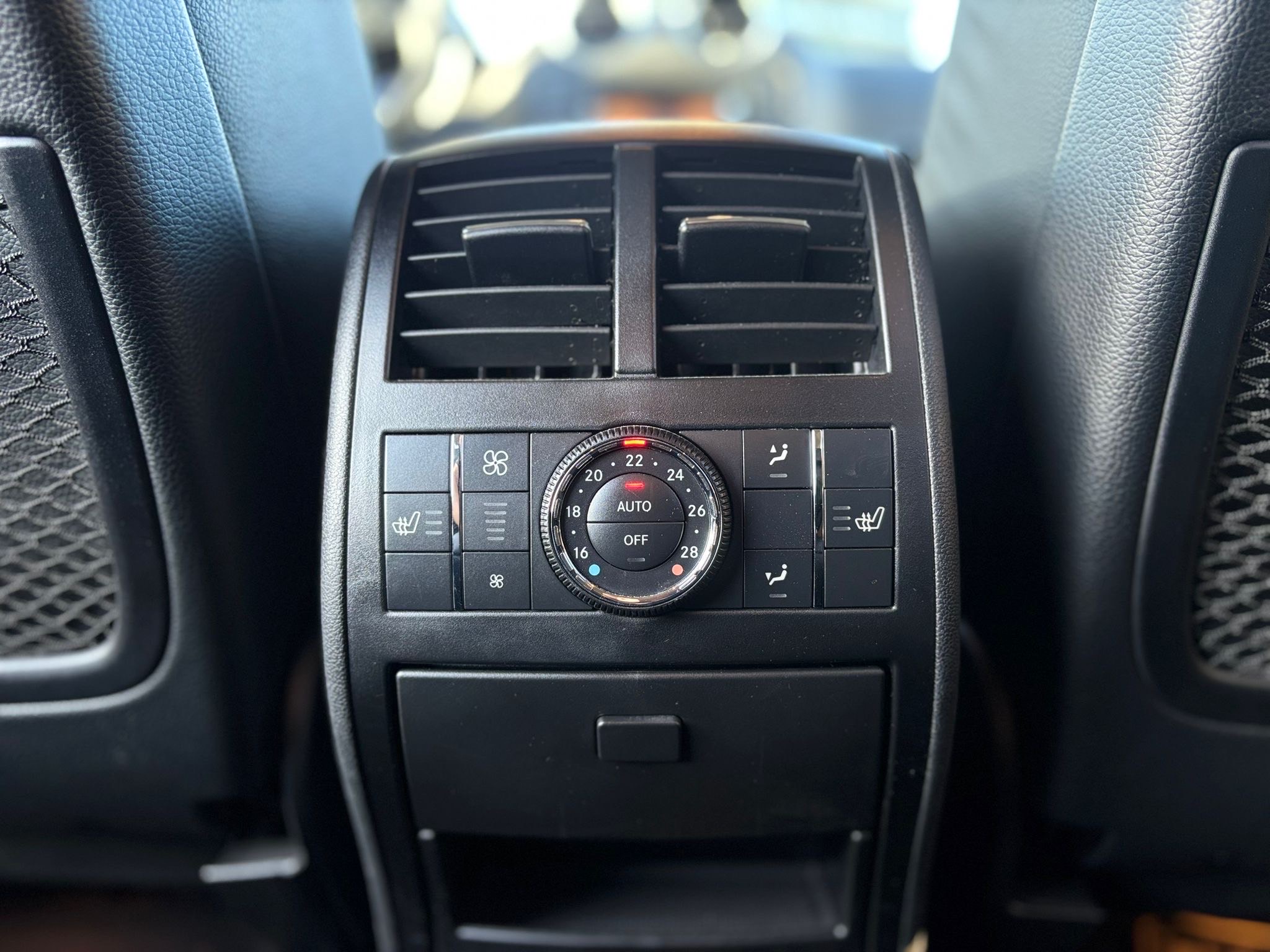/canwestautoinc/2011-Mercedes-Benz-M-Class-5541594003657928.jpg