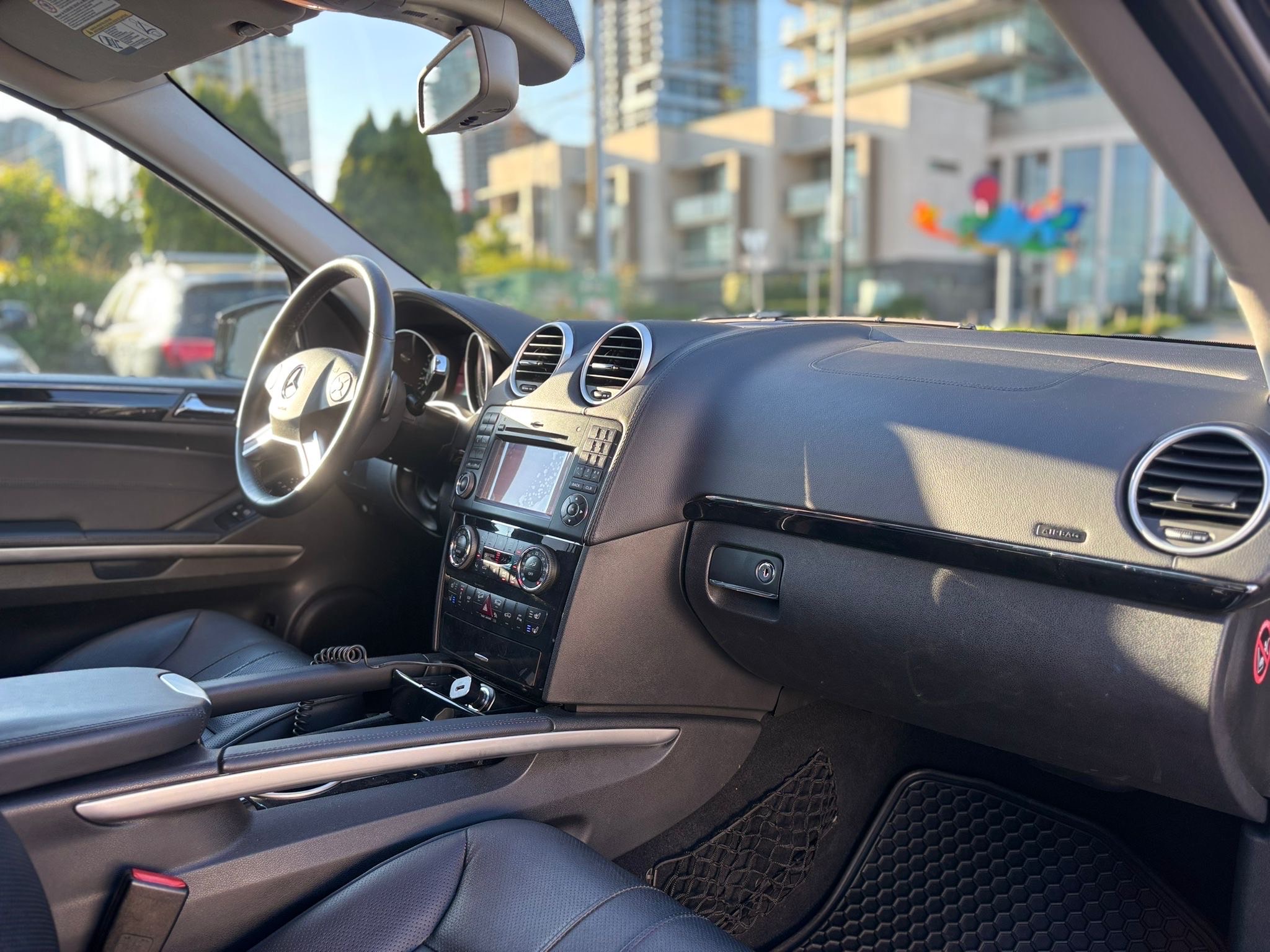 /canwestautoinc/2011-Mercedes-Benz-M-Class-6346729740835939.jpg