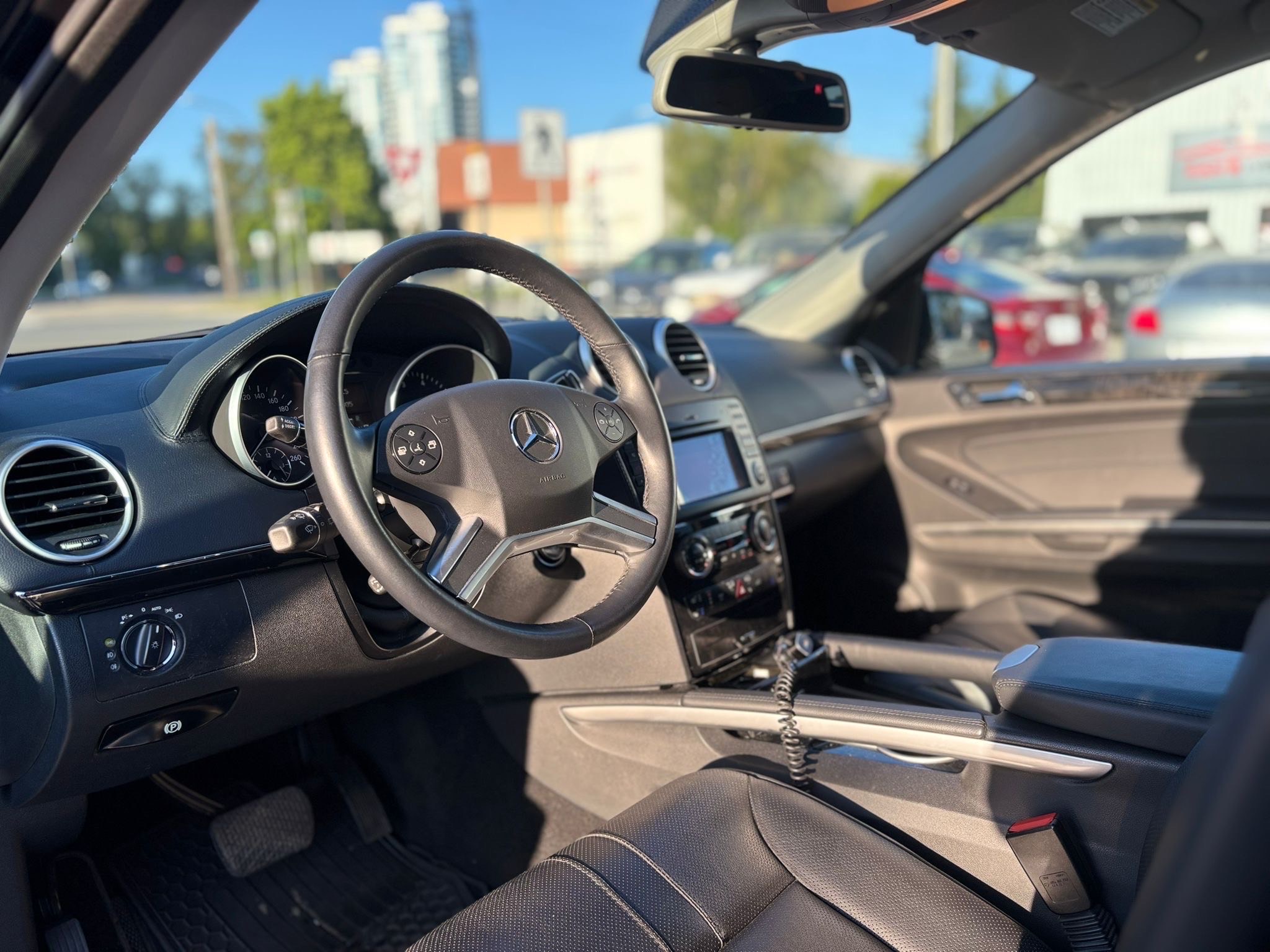 /canwestautoinc/2011-Mercedes-Benz-M-Class-8837329511917937.jpg