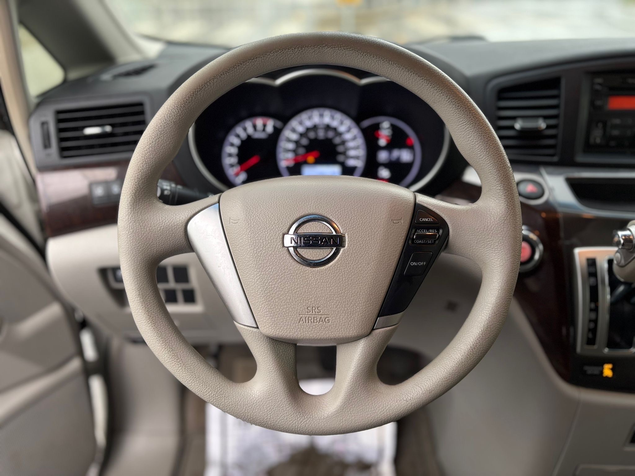 /canwestautoinc/2011-Nissan-Quest-22970656389037258.jpg