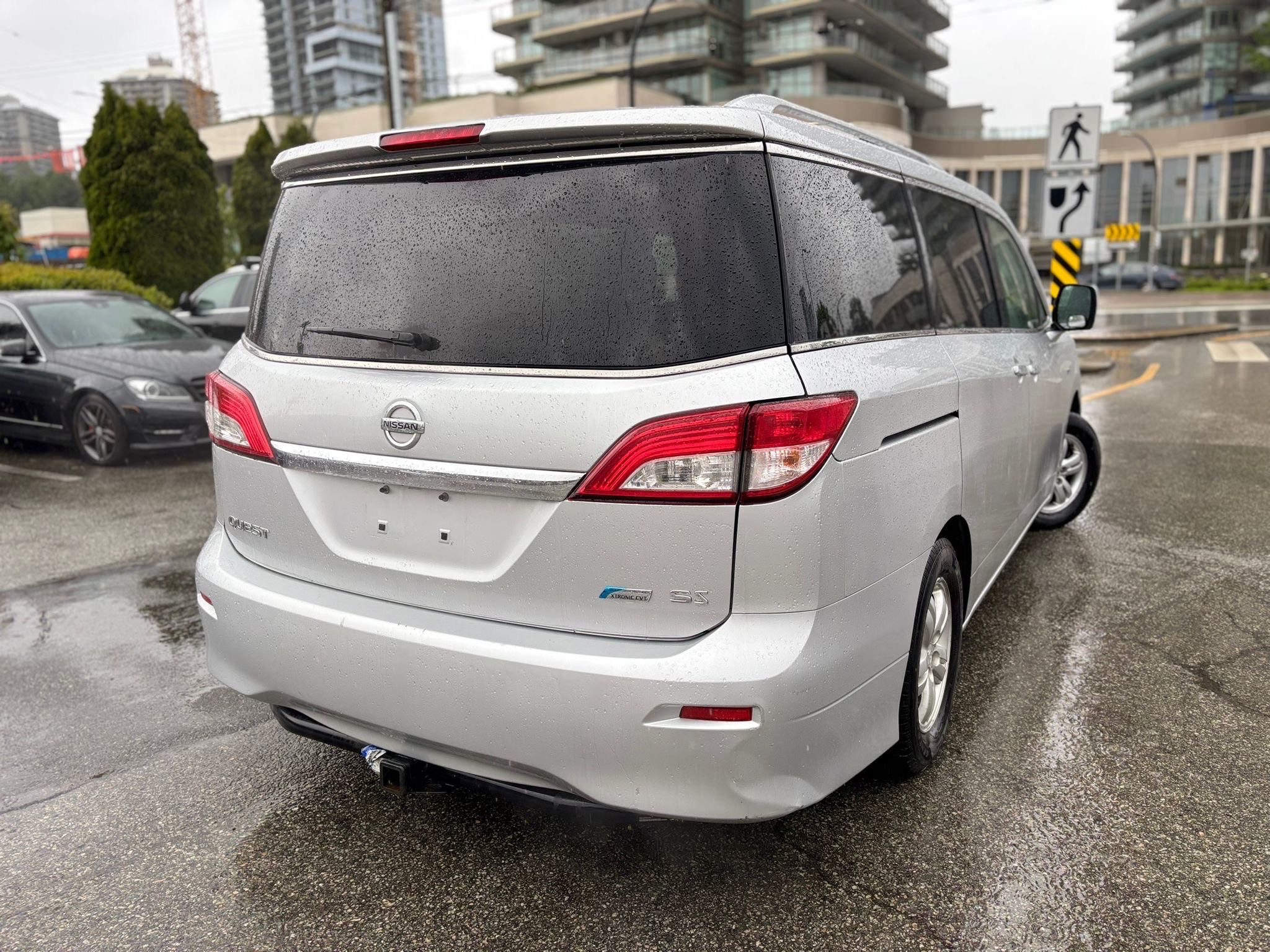 /canwestautoinc/2011-Nissan-Quest-35783634132131414.jpg