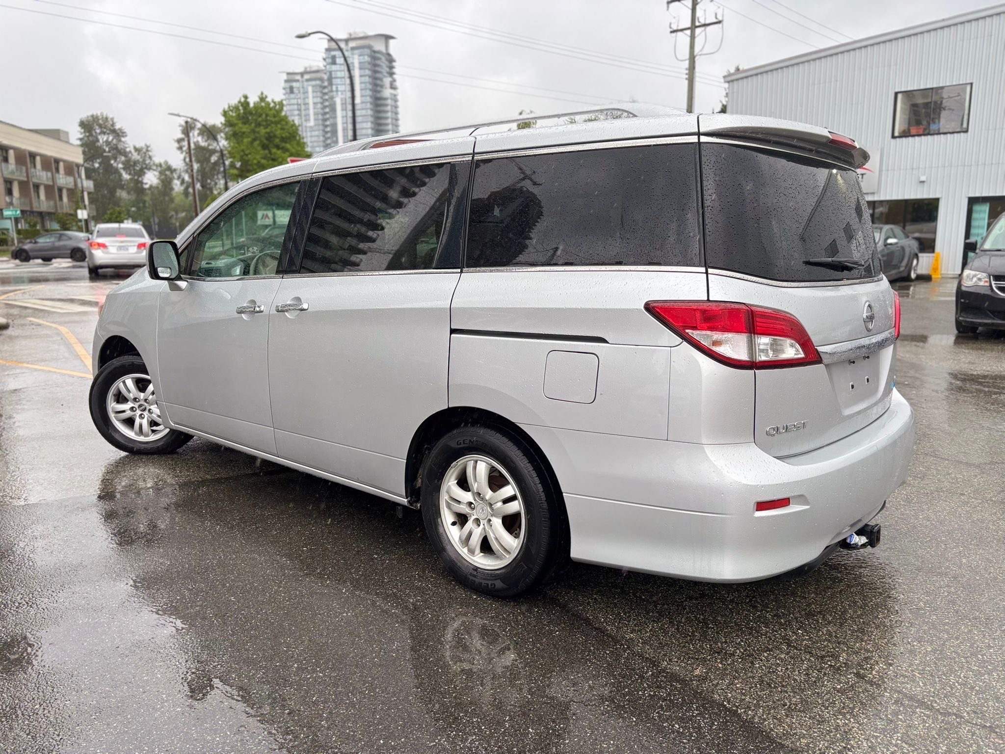 /canwestautoinc/2011-Nissan-Quest-550199201424272.jpg