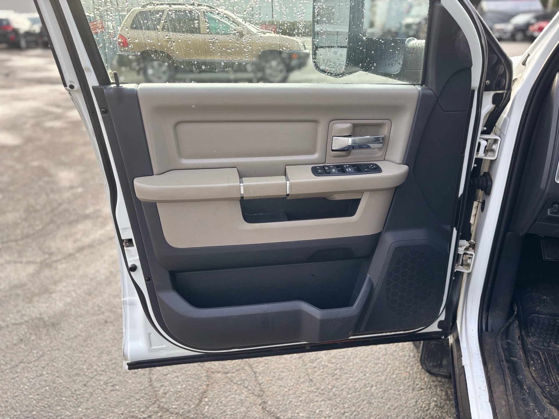 /canwestautoinc/2011-Ram-2500-18448695303694707.jpg