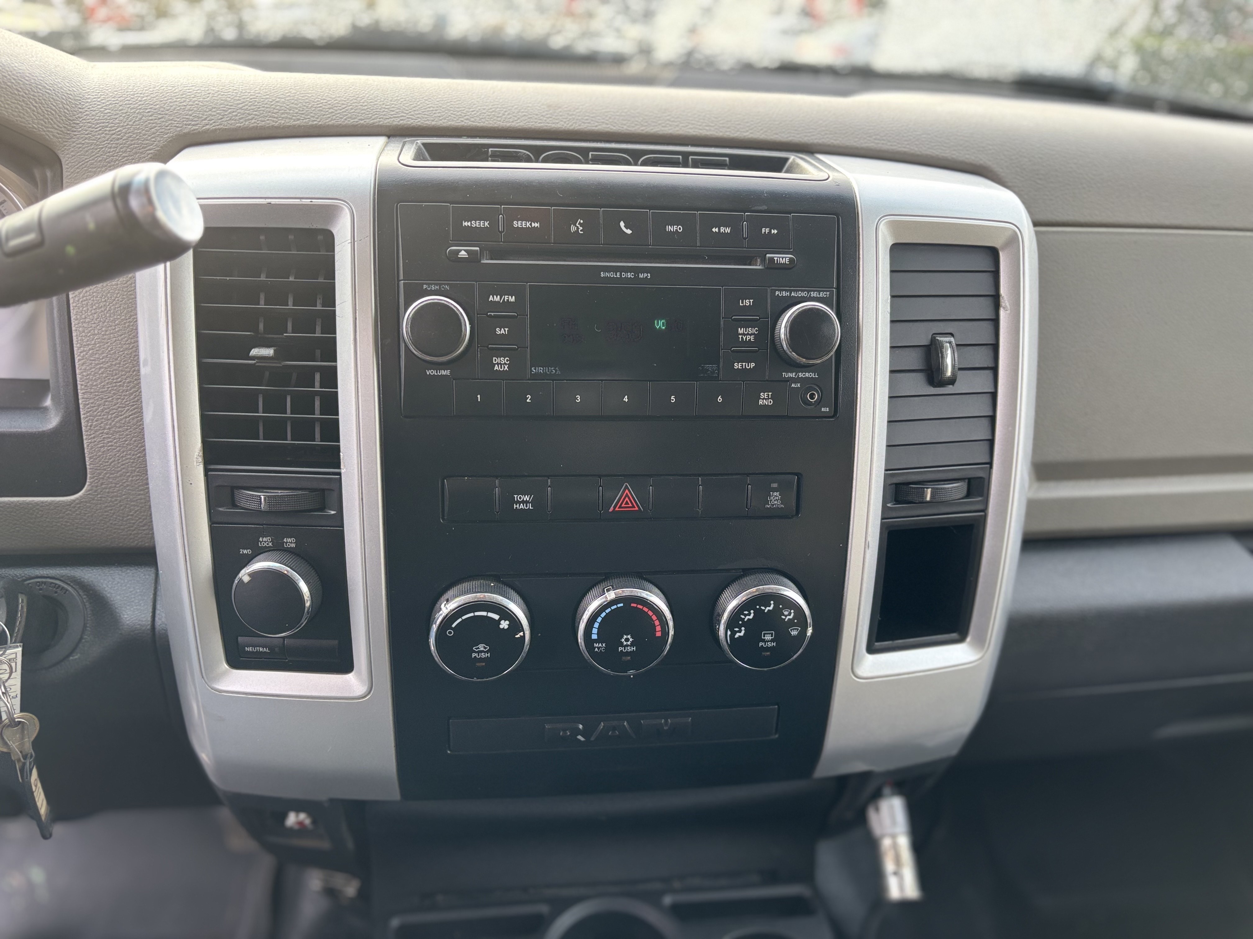 /canwestautoinc/2011-Ram-2500-6488714733456304.jpg