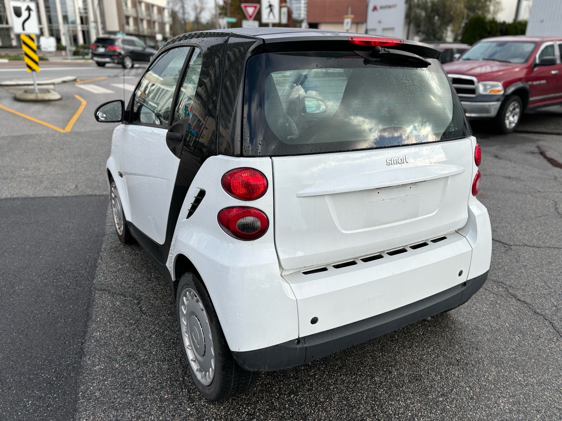 /canwestautoinc/2011-Smart-Fortwo-8036641797076753.jpg