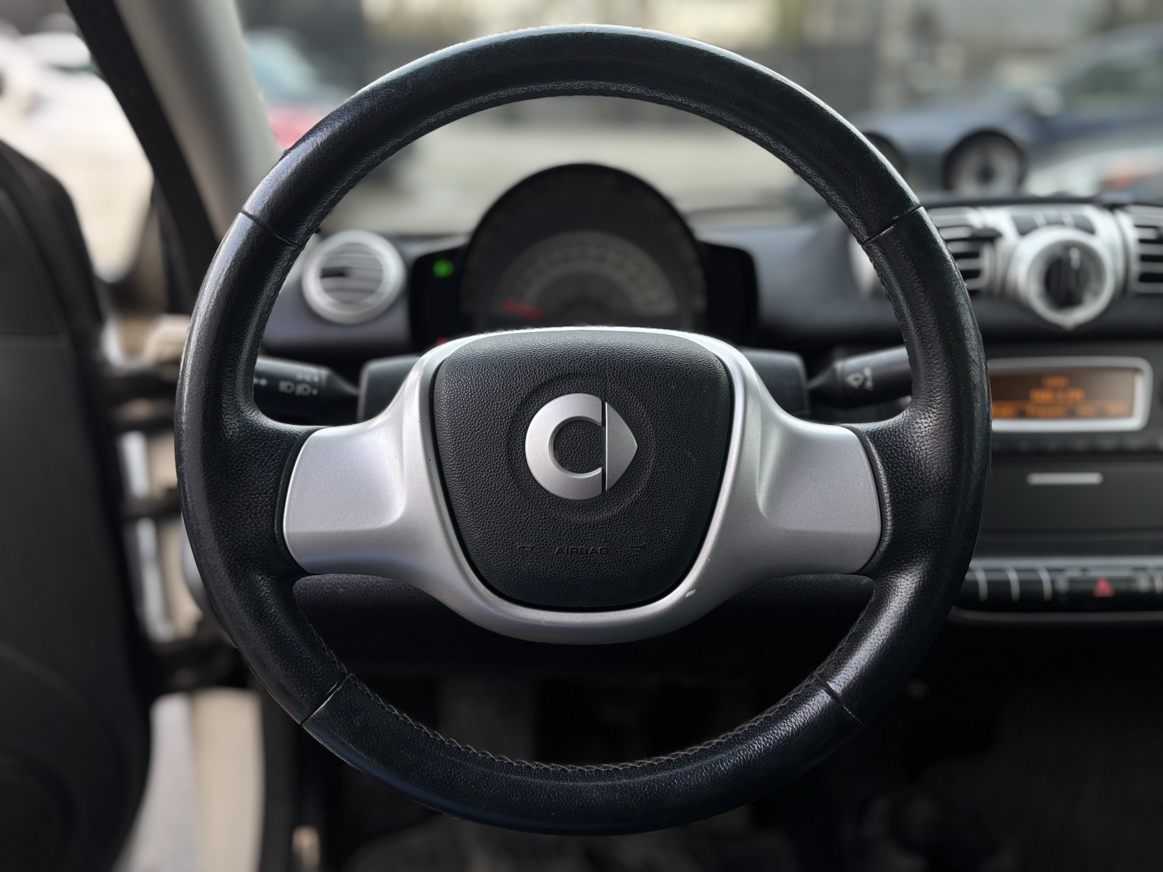 /canwestautoinc/2011-Smart-Fortwo-8040092746105802.jpg