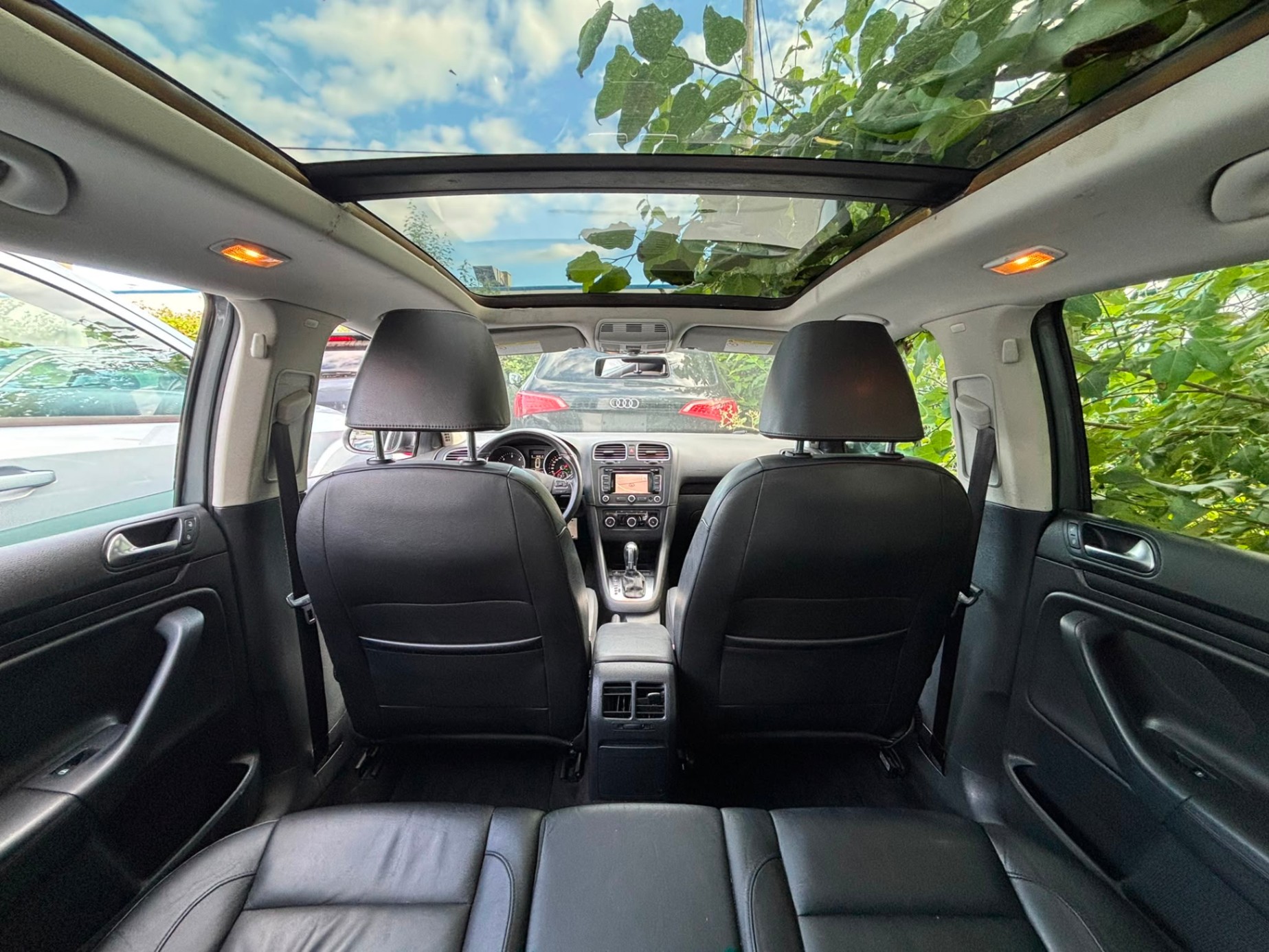 /canwestautoinc/2011-Volkswagen-Golf-18001472083741166.jpg