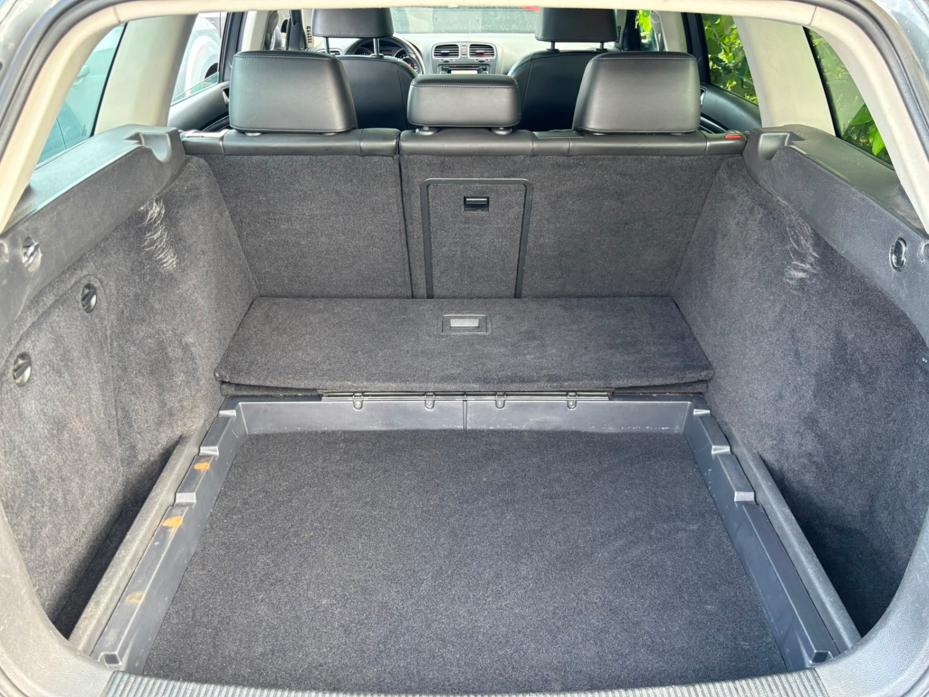 /canwestautoinc/2011-Volkswagen-Golf-24570484375404233.jpg