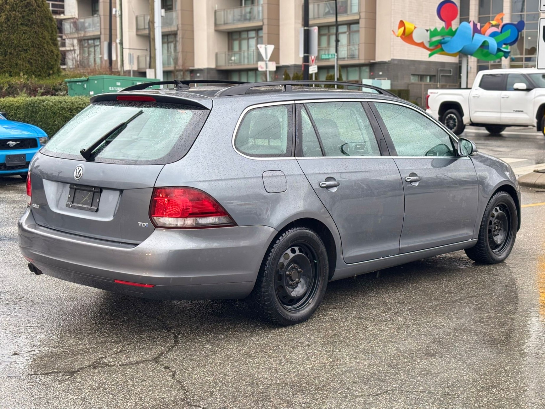 /canwestautoinc/2011-Volkswagen-Golf-8269010874922706.jpg