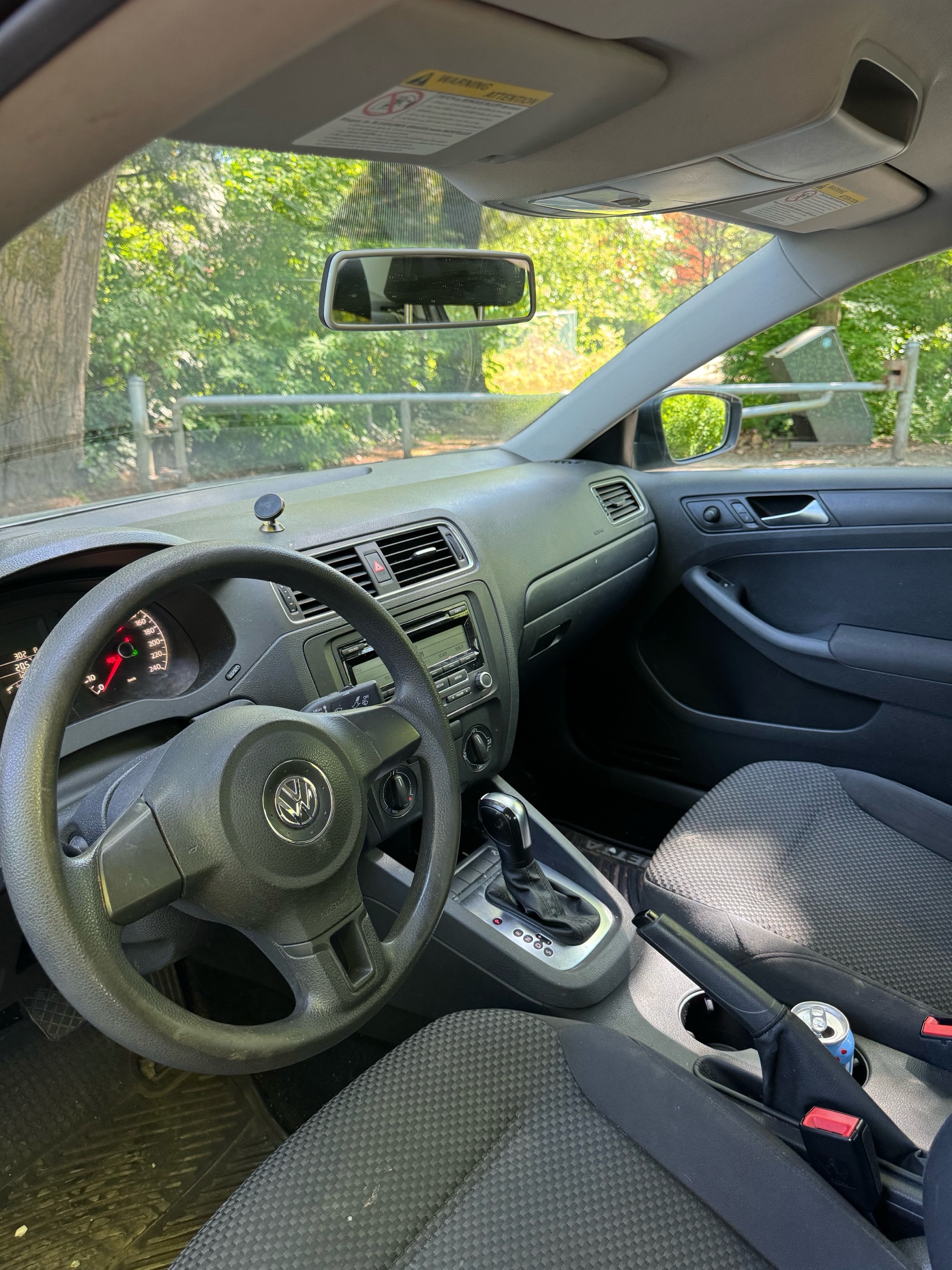 /canwestautoinc/2011-Volkswagen-Jetta-10042339339283224.jpg