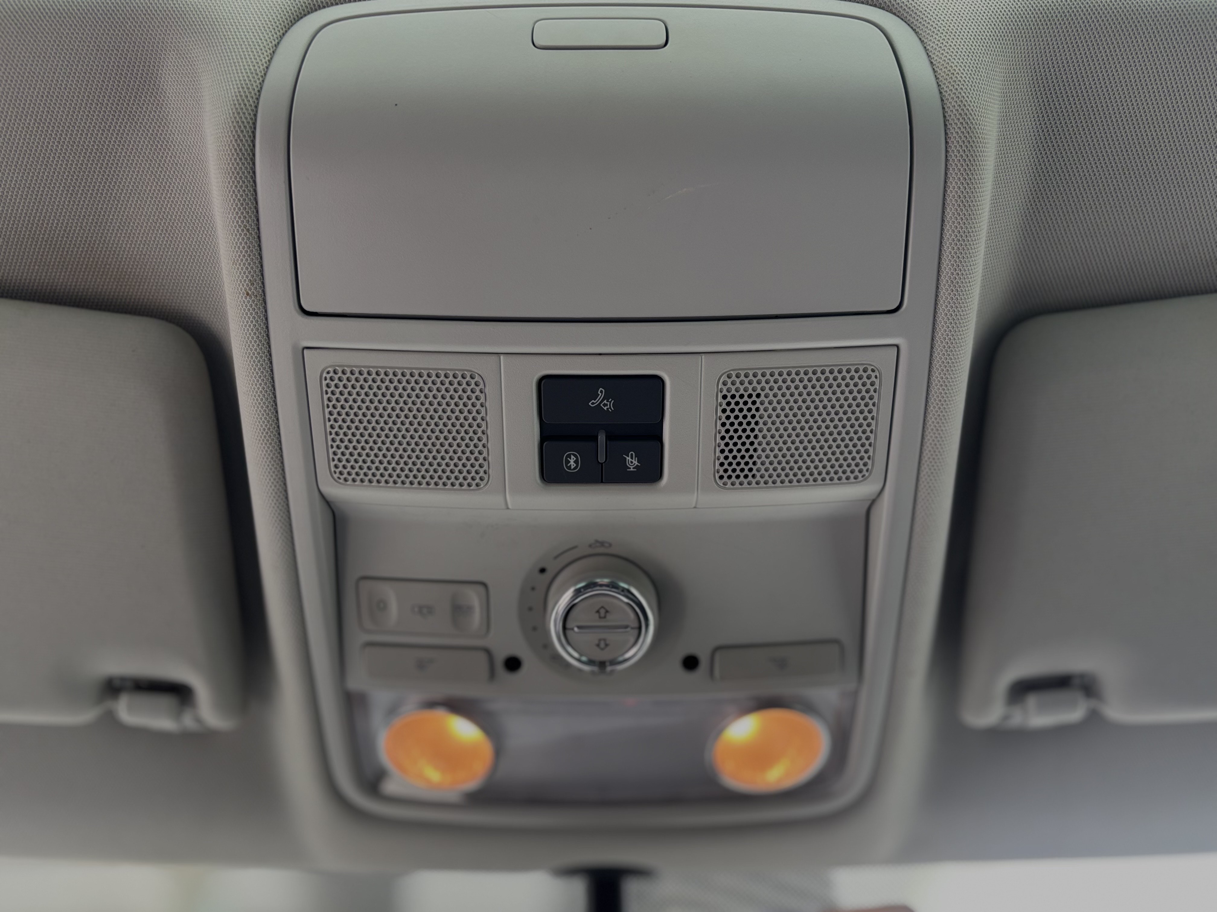 /canwestautoinc/2011-Volkswagen-Tiguan-2856741775836591.jpg