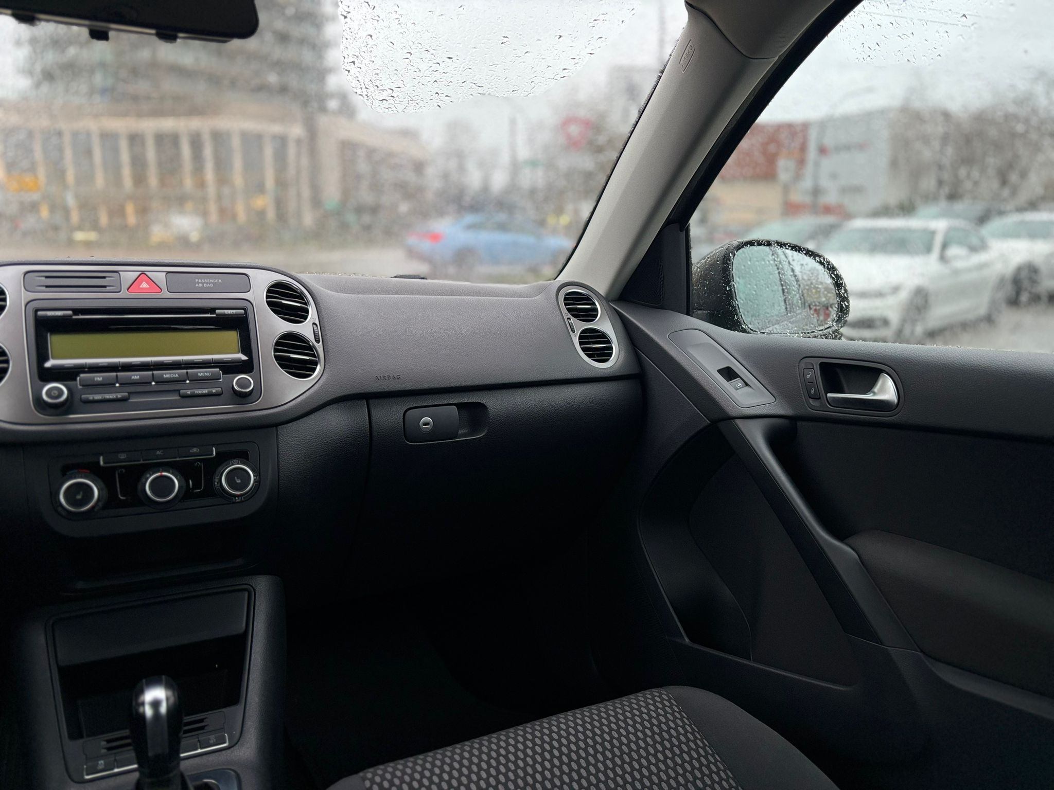 /canwestautoinc/2011-Volkswagen-Tiguan-6194984837176678.jpg