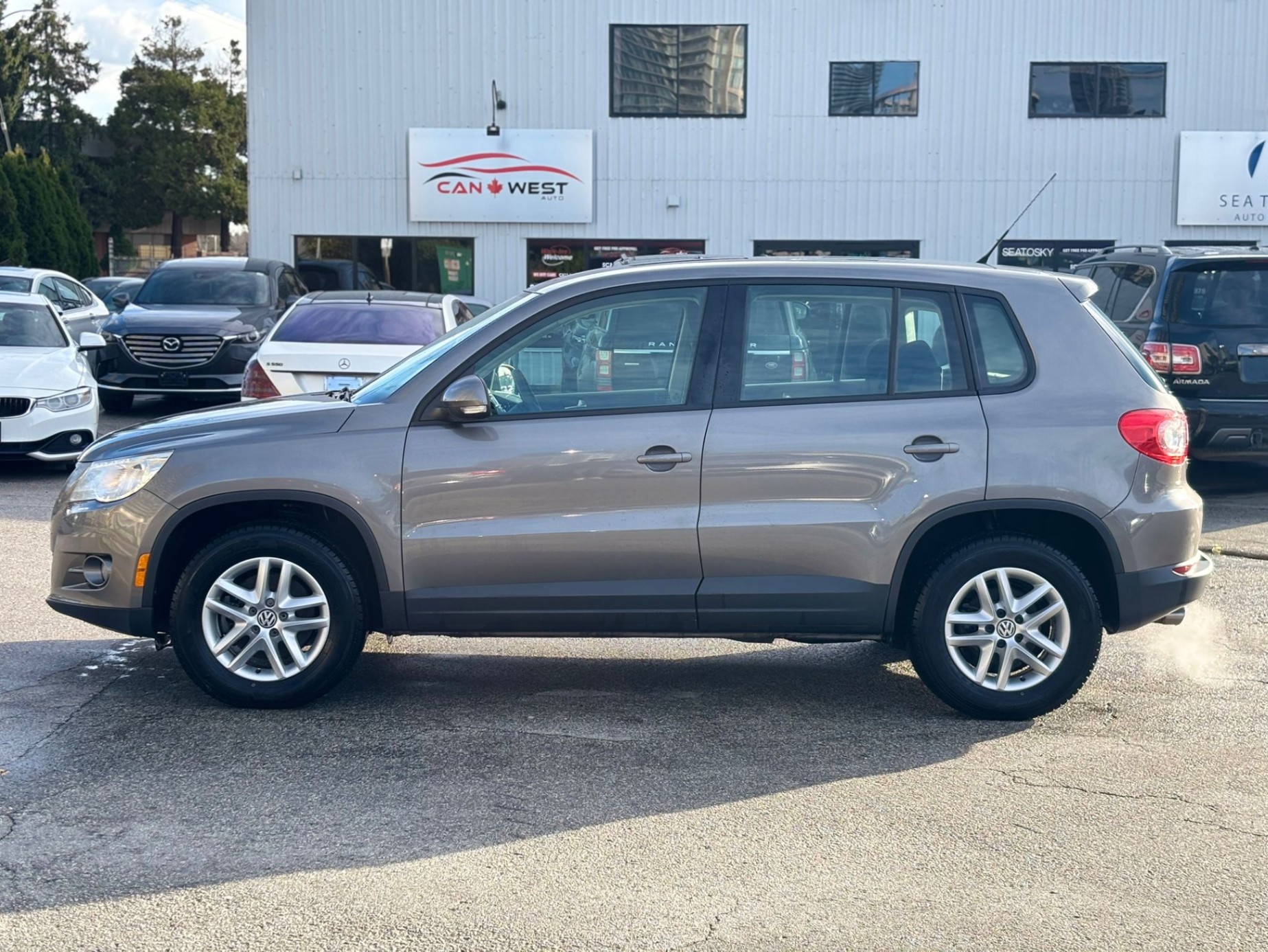 /canwestautoinc/2011-Volkswagen-Tiguan-6473811854784954.jpg
