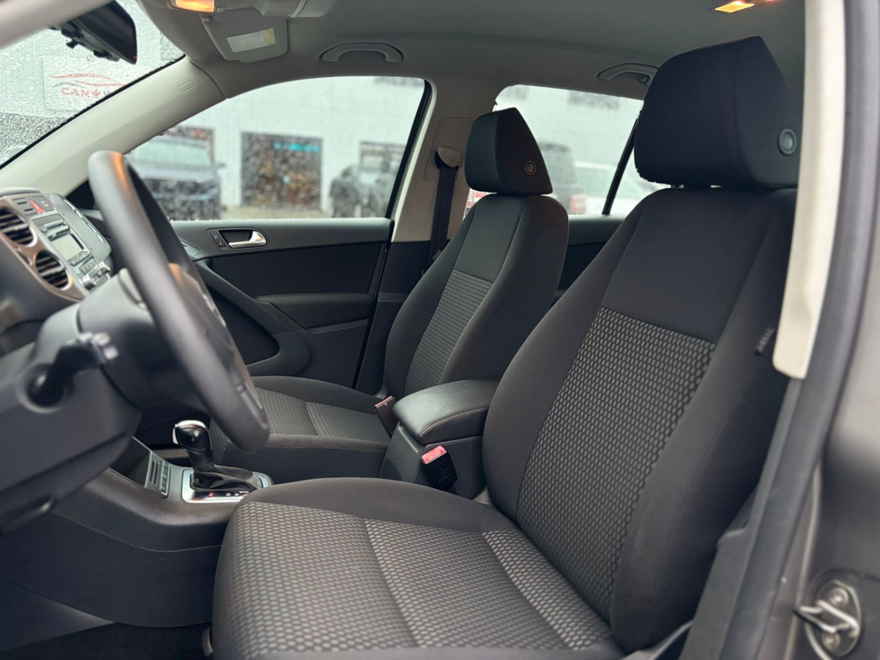 /canwestautoinc/2011-Volkswagen-Tiguan-9871056326466121.jpg