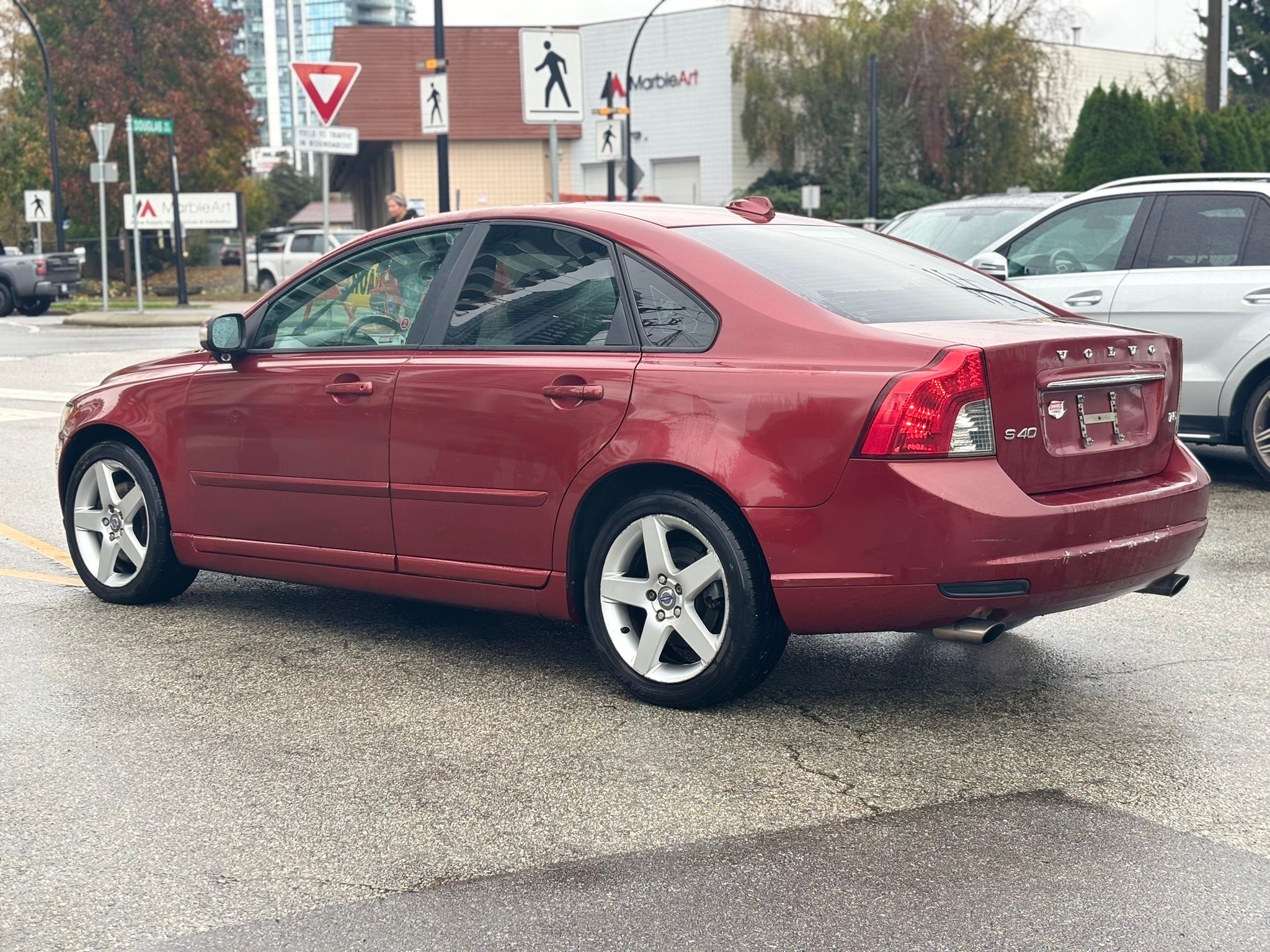 /canwestautoinc/2011-Volvo-S40-8735258017945431.jpg