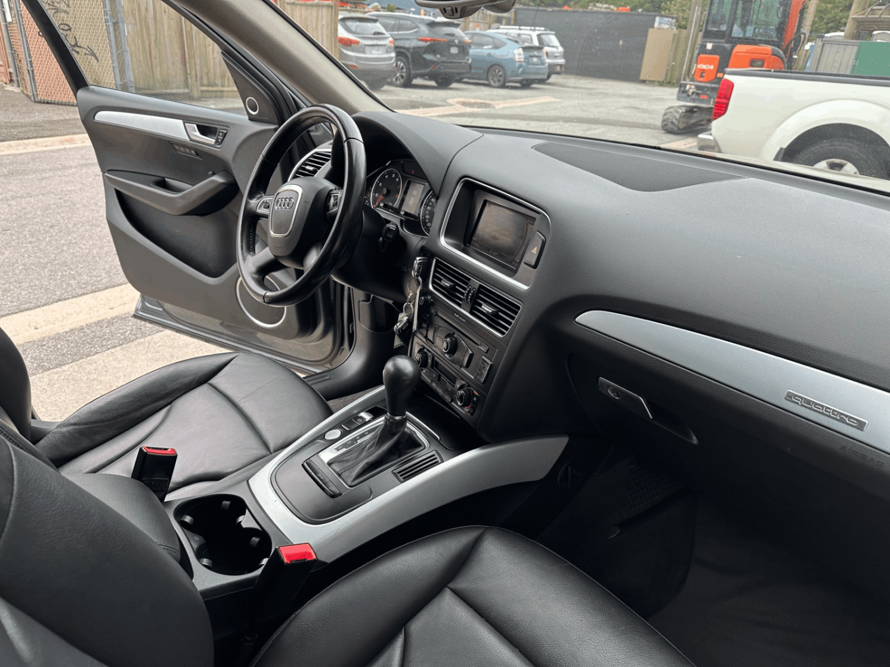 /canwestautoinc/2012-Audi-Q5-23889670828782483.jpg