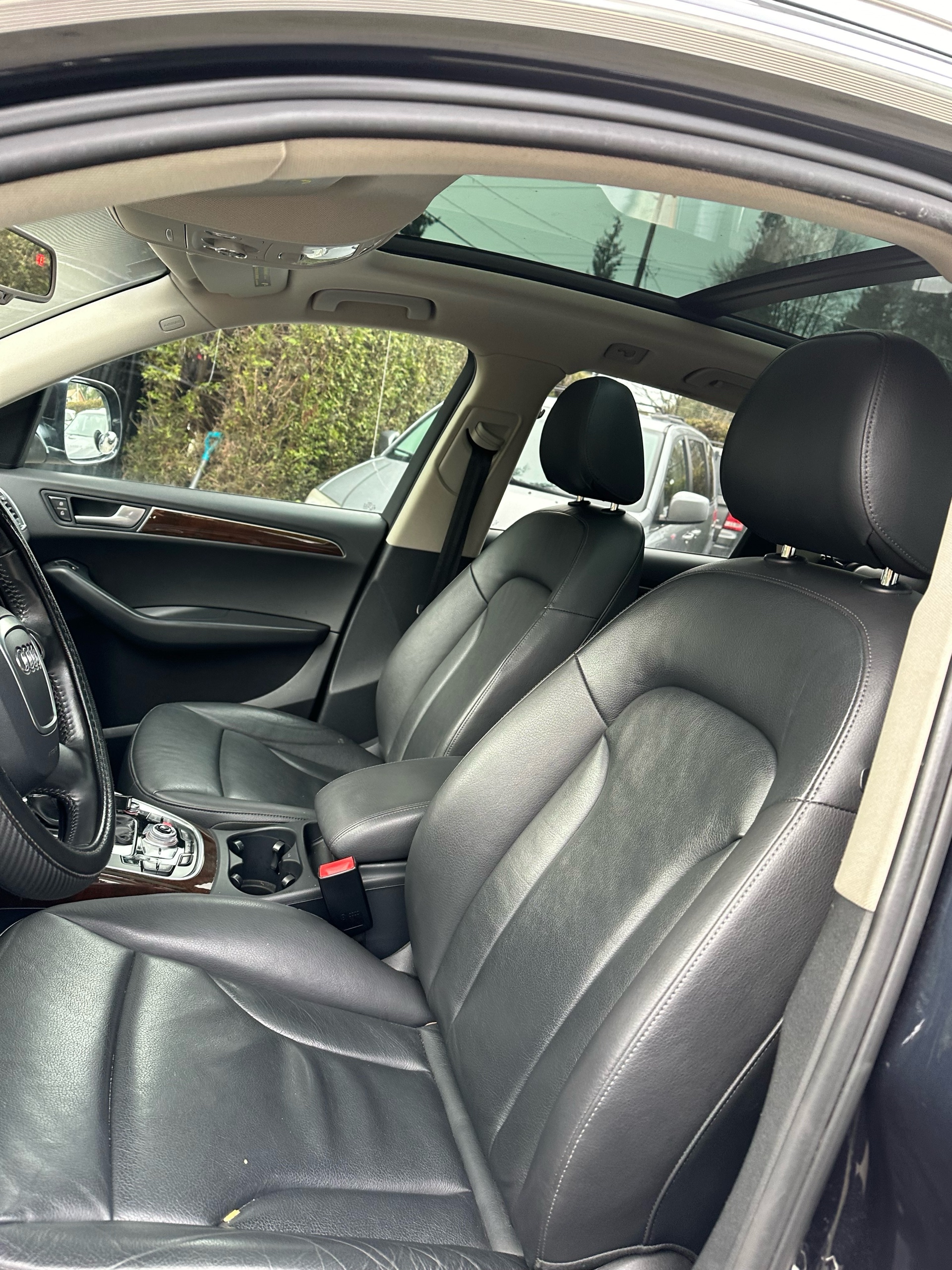 /canwestautoinc/2012-Audi-Q5-8265445337512509.jpg