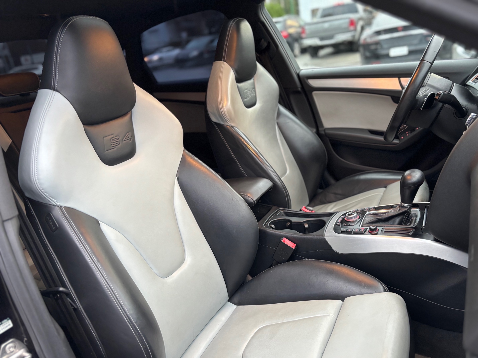 /canwestautoinc/2012-Audi-S4-06982129905156986.jpg
