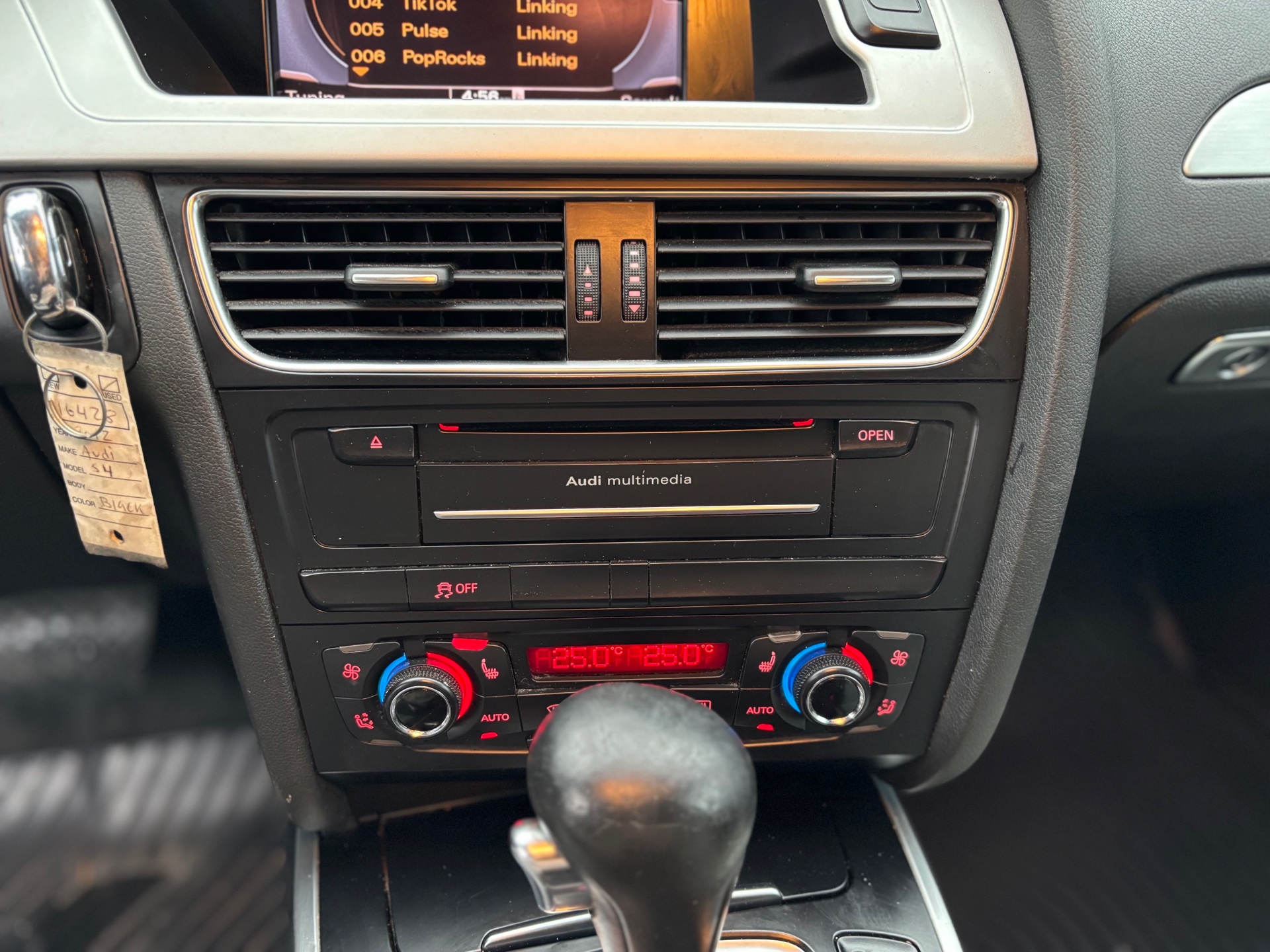 /canwestautoinc/2012-Audi-S4-35709323997317854.jpg