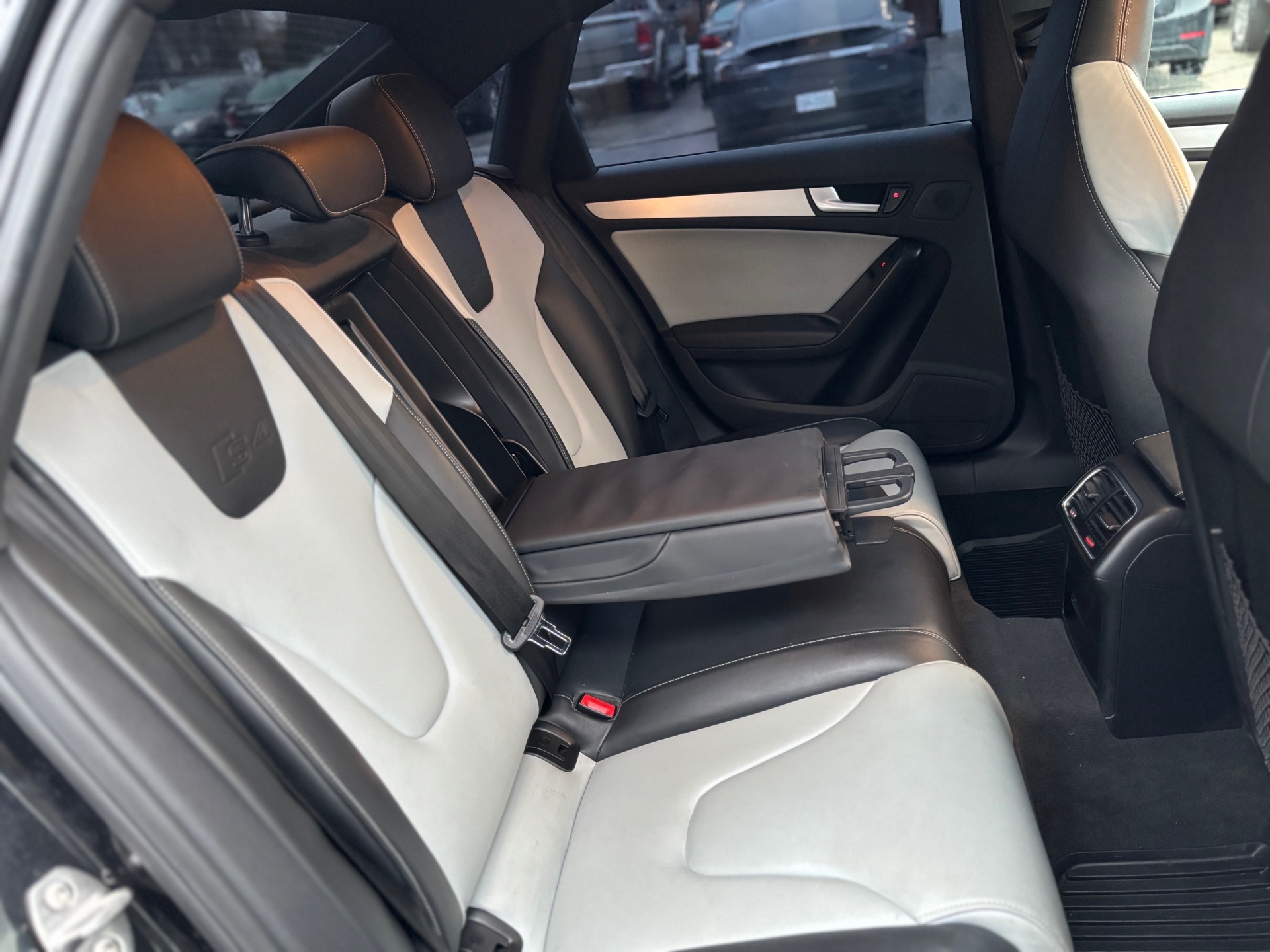 /canwestautoinc/2012-Audi-S4-6831046492353625.jpg