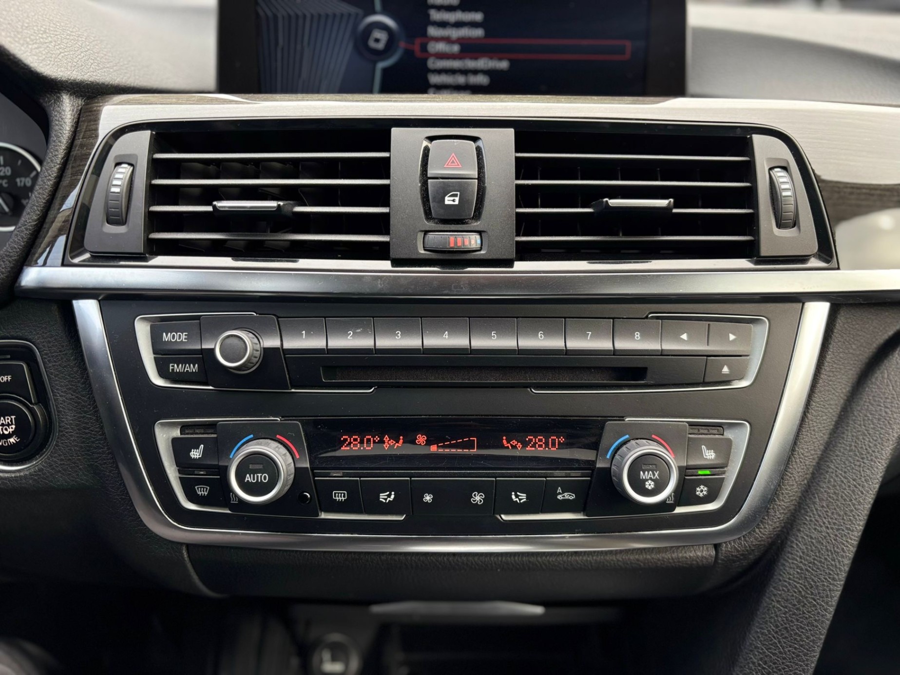 /canwestautoinc/2012-BMW-3-Series-20048151409073256.jpg