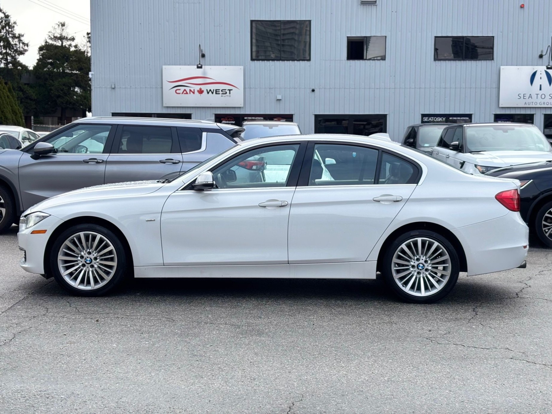 /canwestautoinc/2012-BMW-3-Series-21523012466199676.jpg