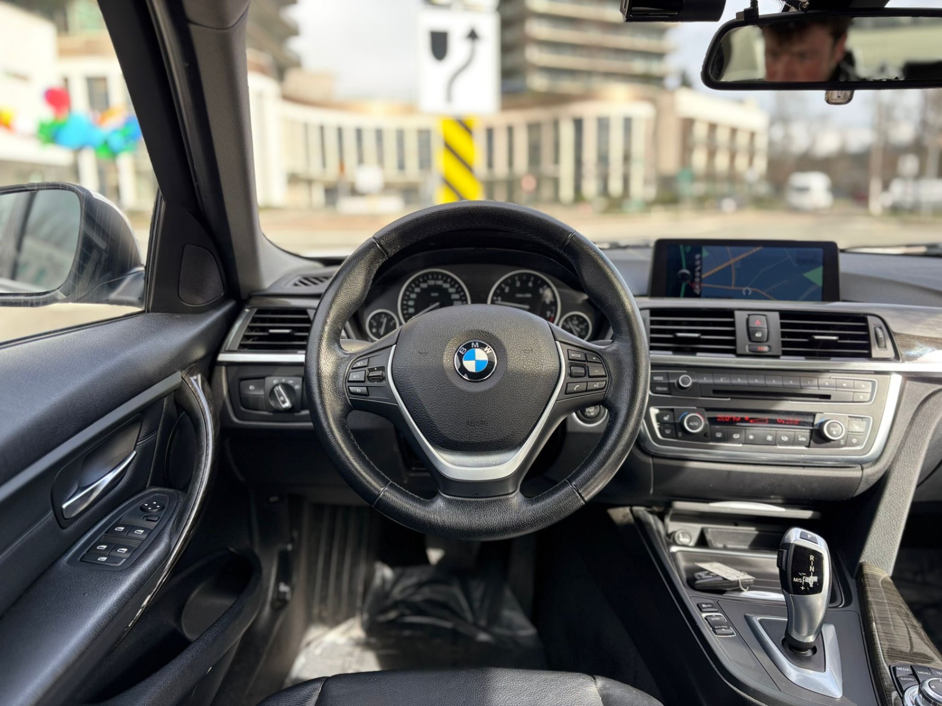 /canwestautoinc/2012-BMW-3-Series-24227800498118834.jpg
