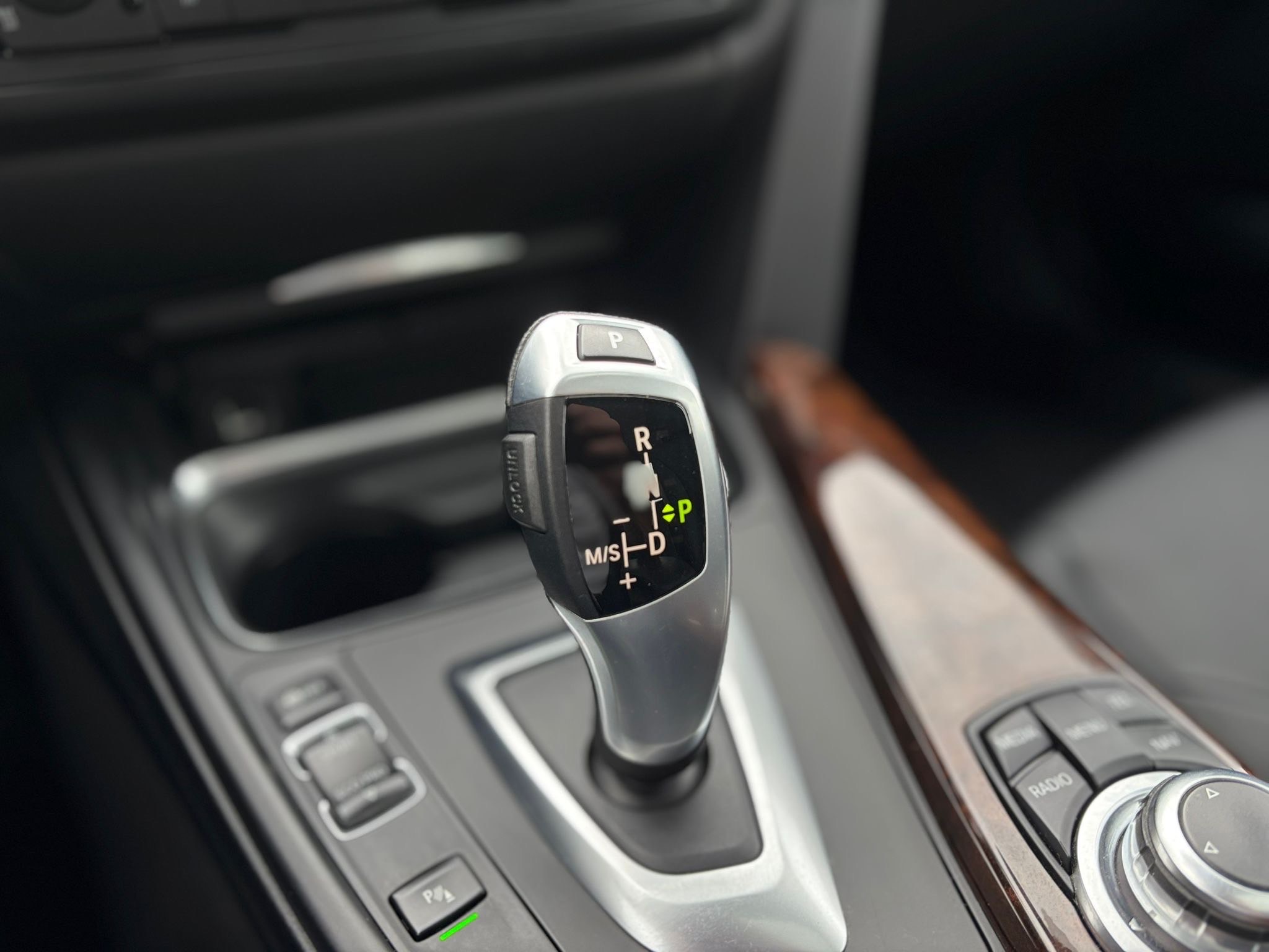 /canwestautoinc/2012-BMW-3Series-27311561136075935.jpg