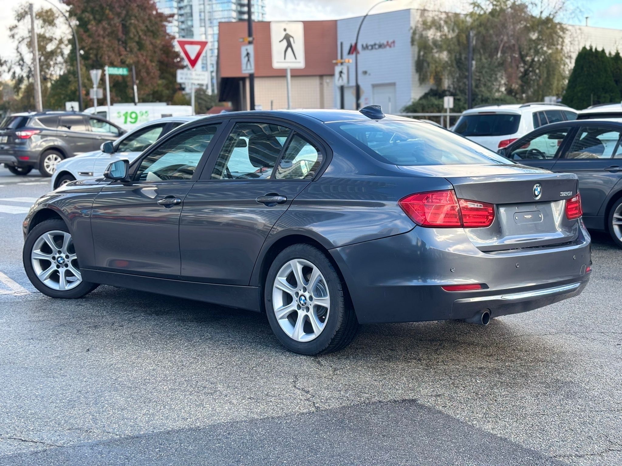 /canwestautoinc/2012-BMW-3Series-29383969897923223.jpg