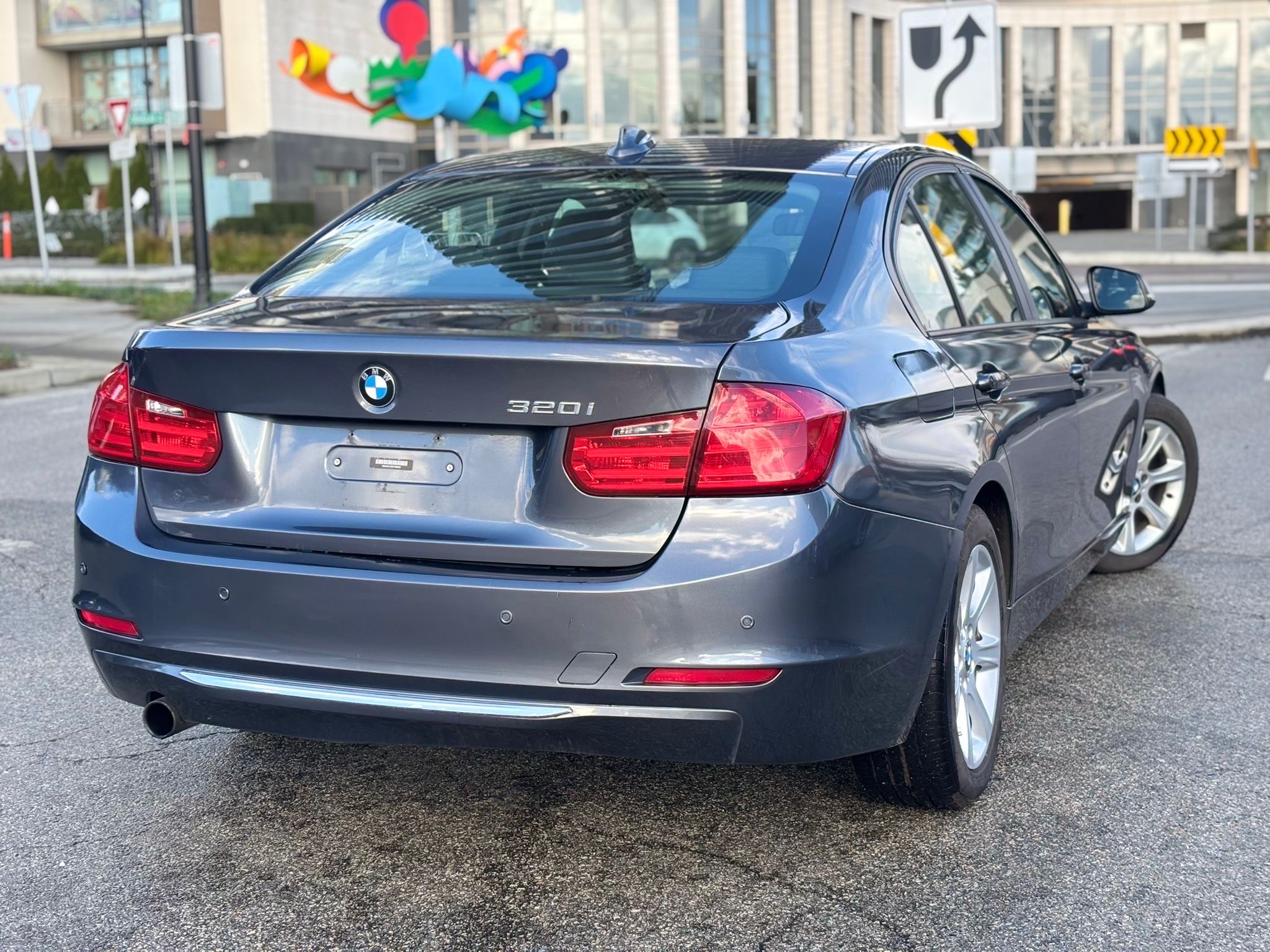 /canwestautoinc/2012-BMW-3Series-34550270554357443.jpg