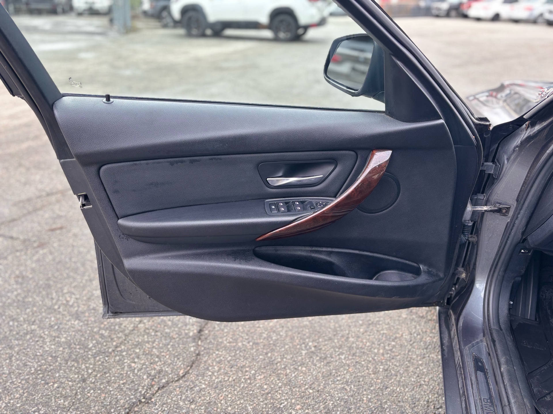 /canwestautoinc/2012-BMW-3Series-42598234592320505.jpg