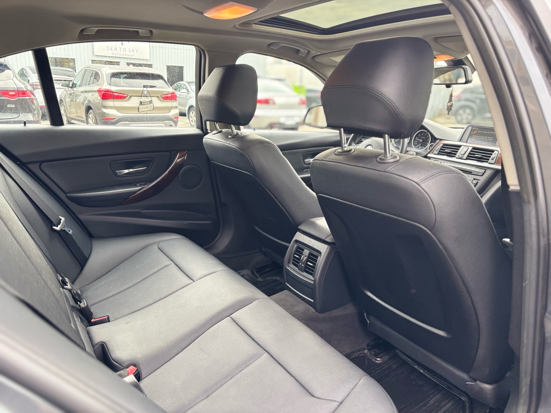 /canwestautoinc/2012-BMW-3Series-4621228084768345.jpg