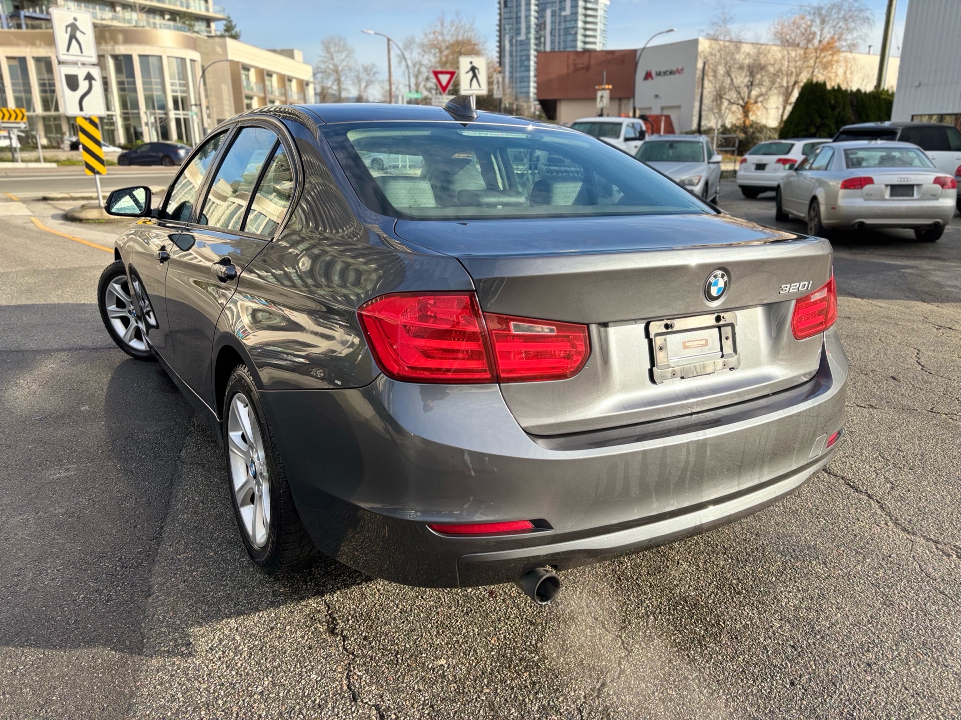 /canwestautoinc/2012-BMW-3Series-7384657720109105.jpg