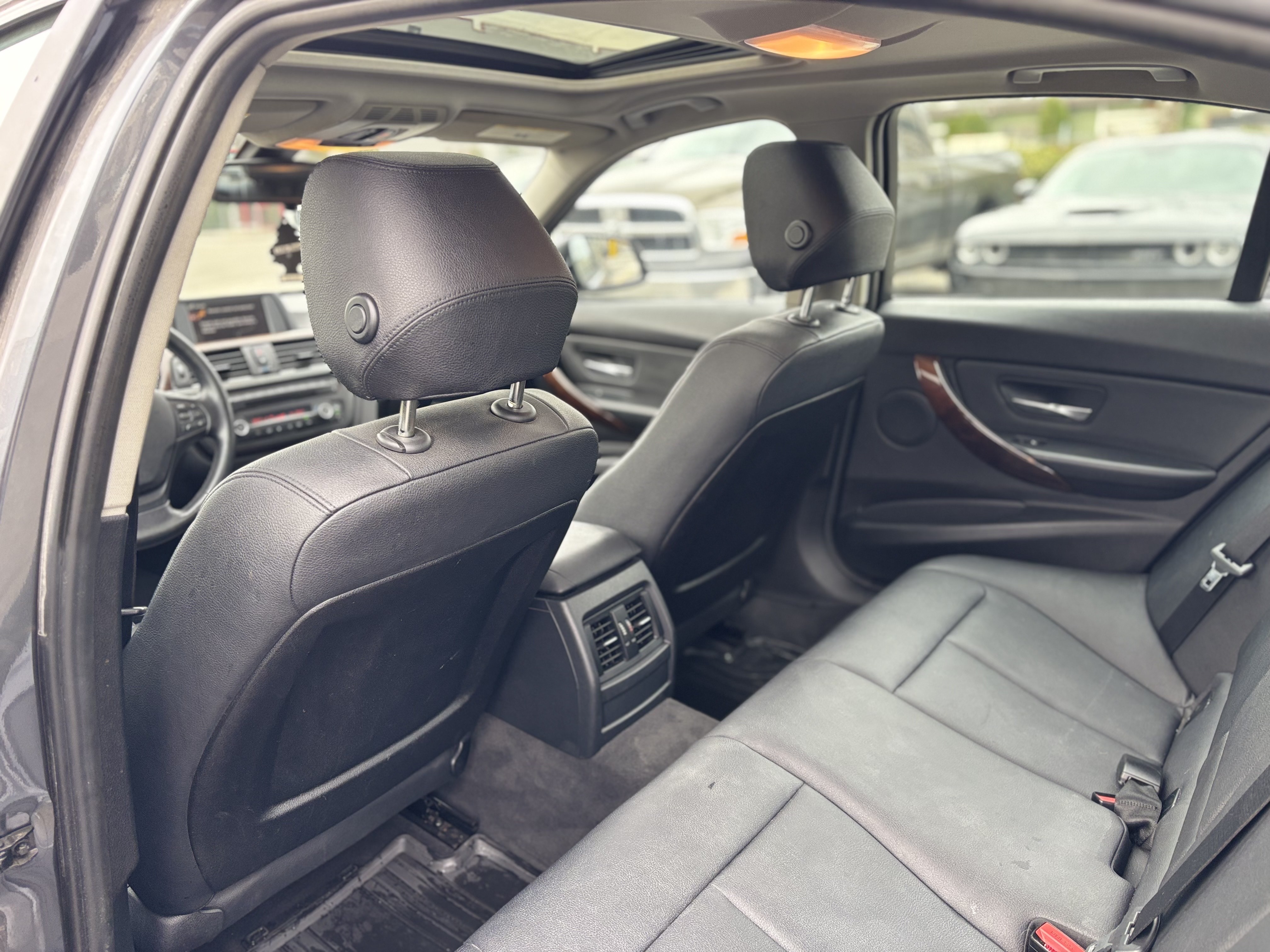 /canwestautoinc/2012-BMW-3Series-7775799422929828.jpg