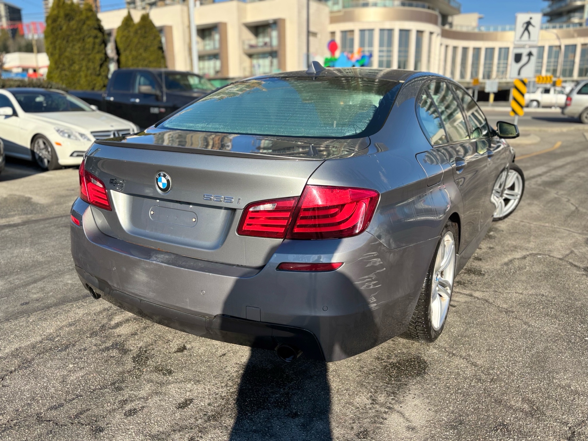 /canwestautoinc/2012-BMW-5Series-03097610450251631.jpg