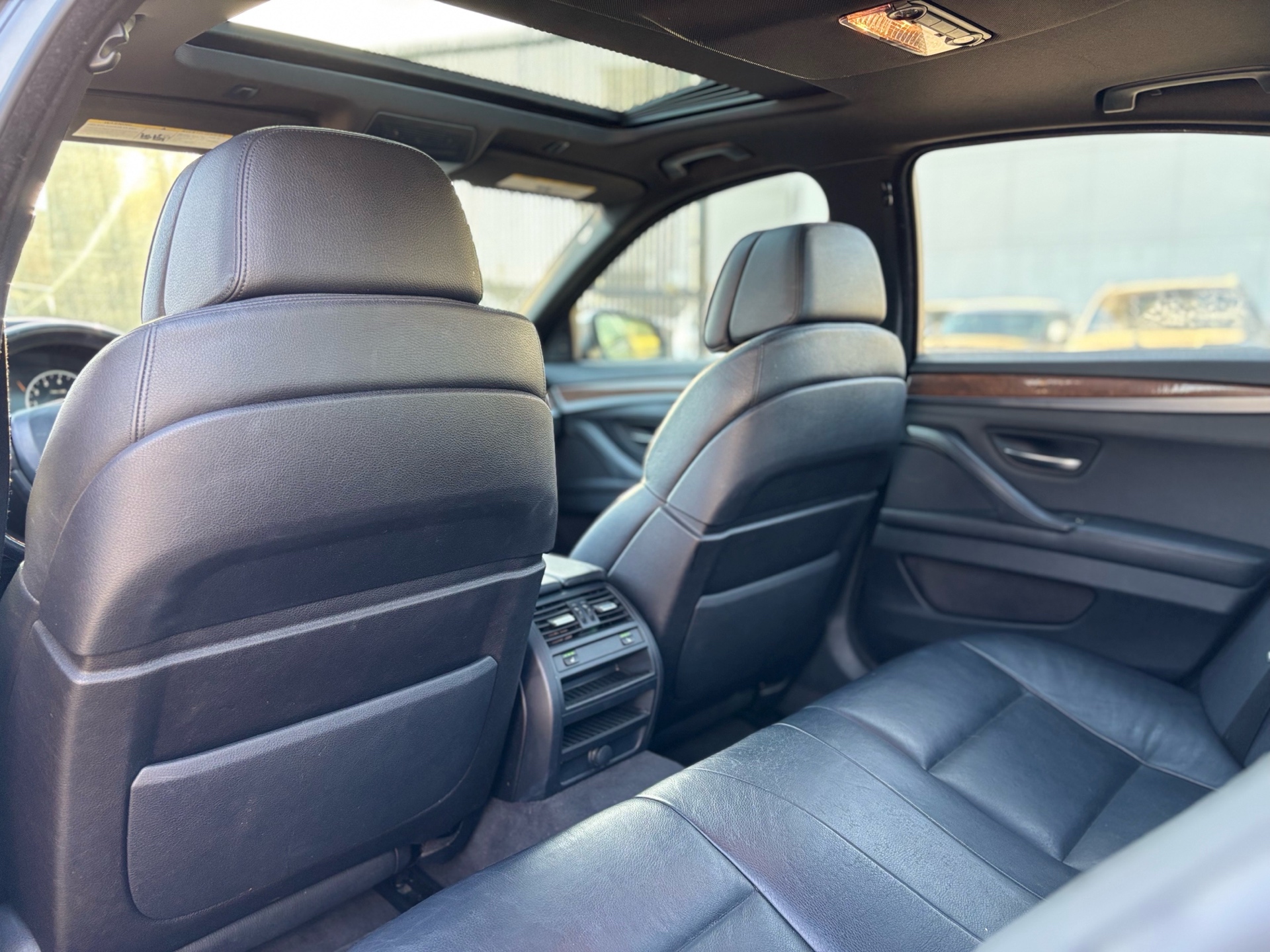 /canwestautoinc/2012-BMW-5Series-8686418533567157.jpg