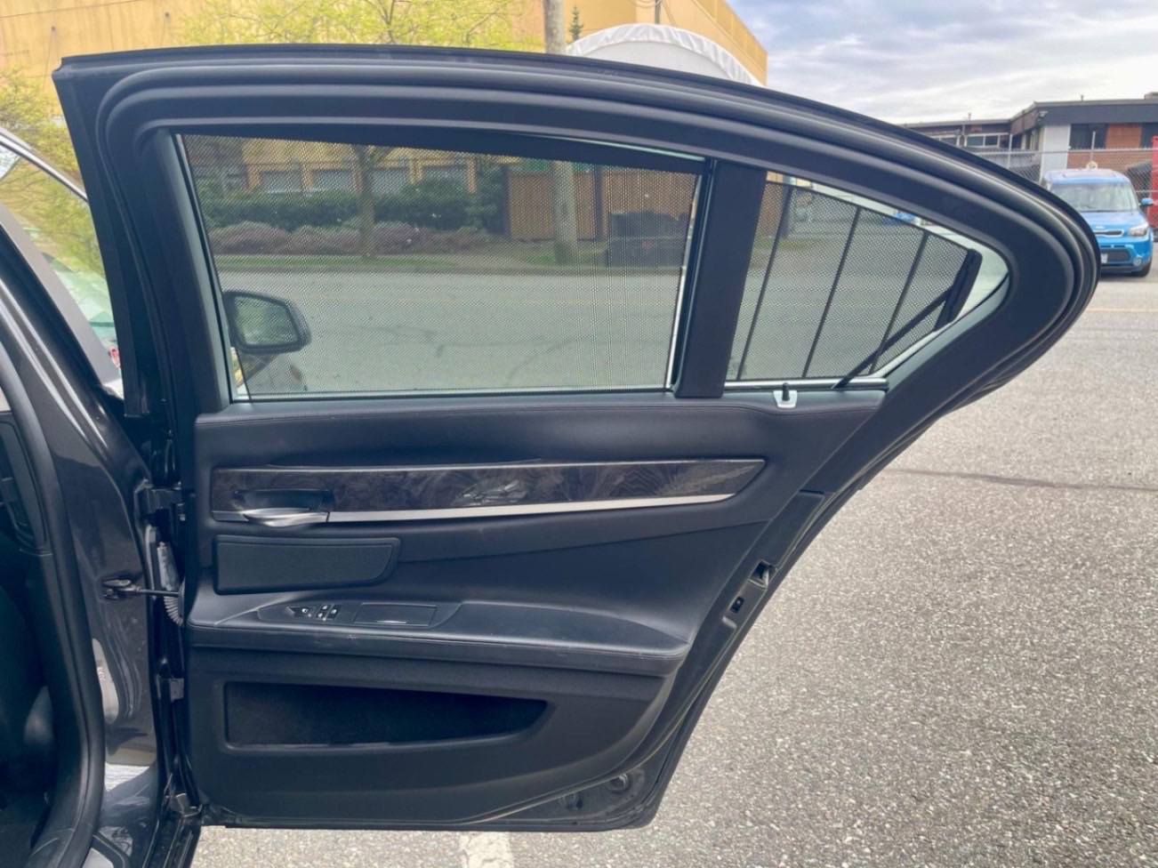 /canwestautoinc/2012-BMW-7Series-4739149484649898.jpg