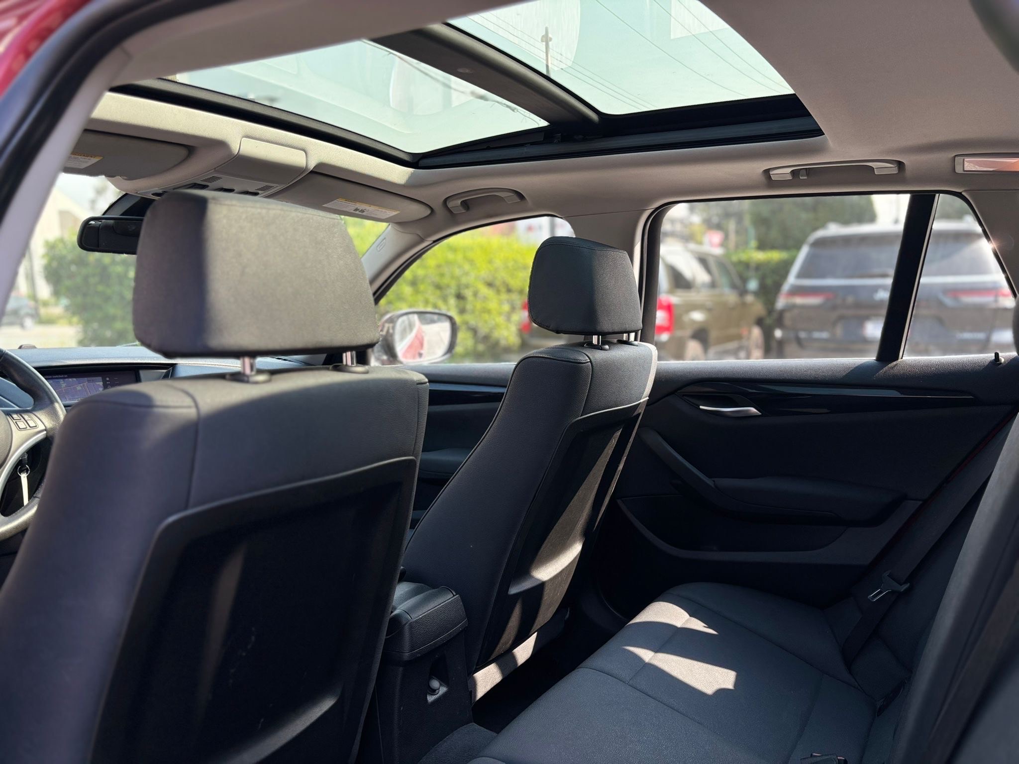 /canwestautoinc/2012-BMW-X1-05118754113953394.jpg