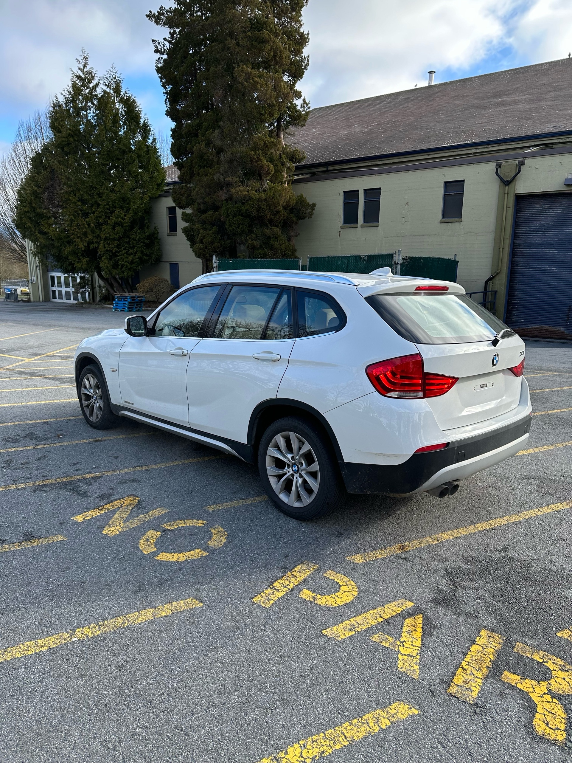 /canwestautoinc/2012-BMW-X1-2598620282545896.jpg