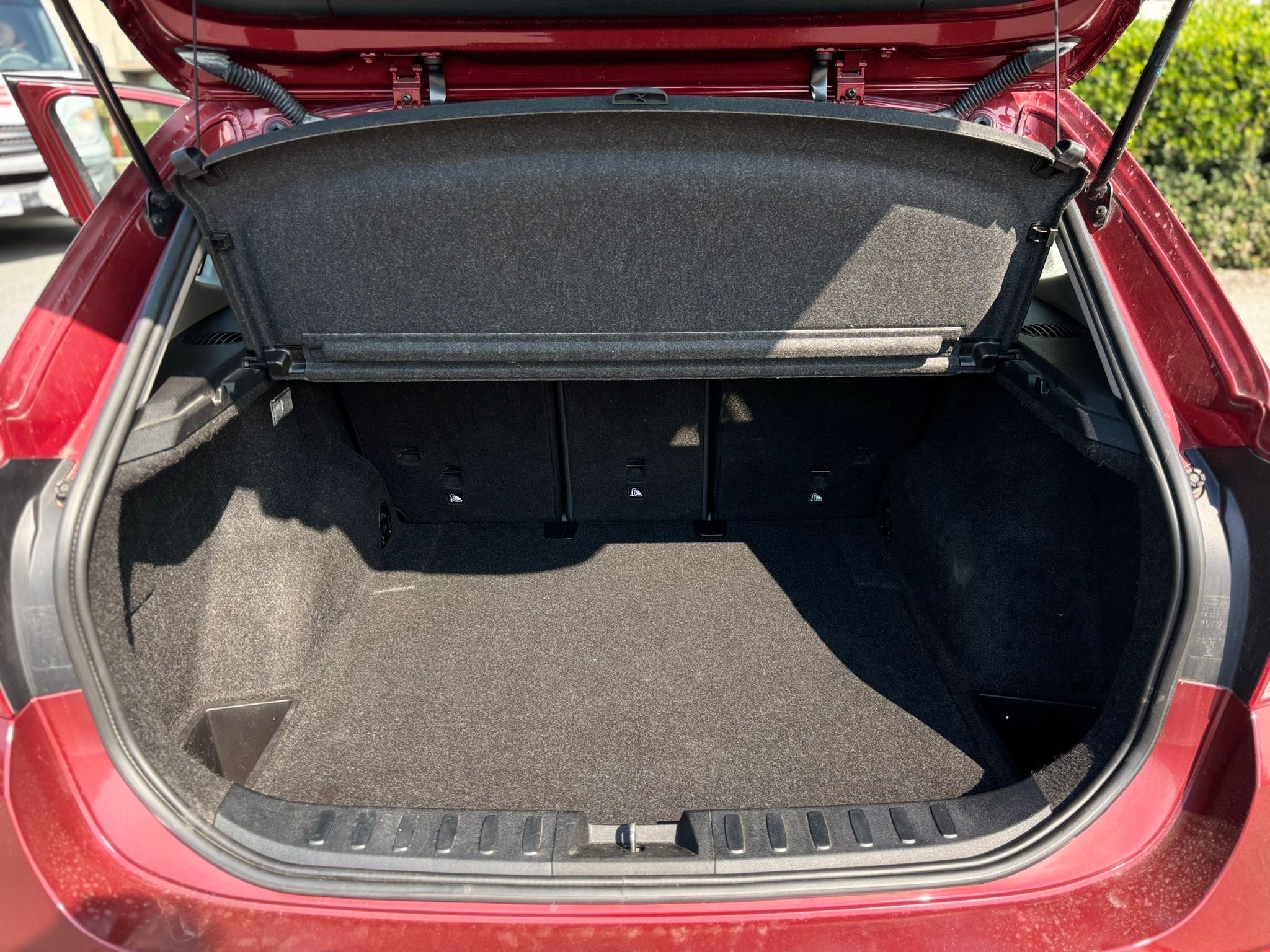 /canwestautoinc/2012-BMW-X1-40057676098070916.jpg