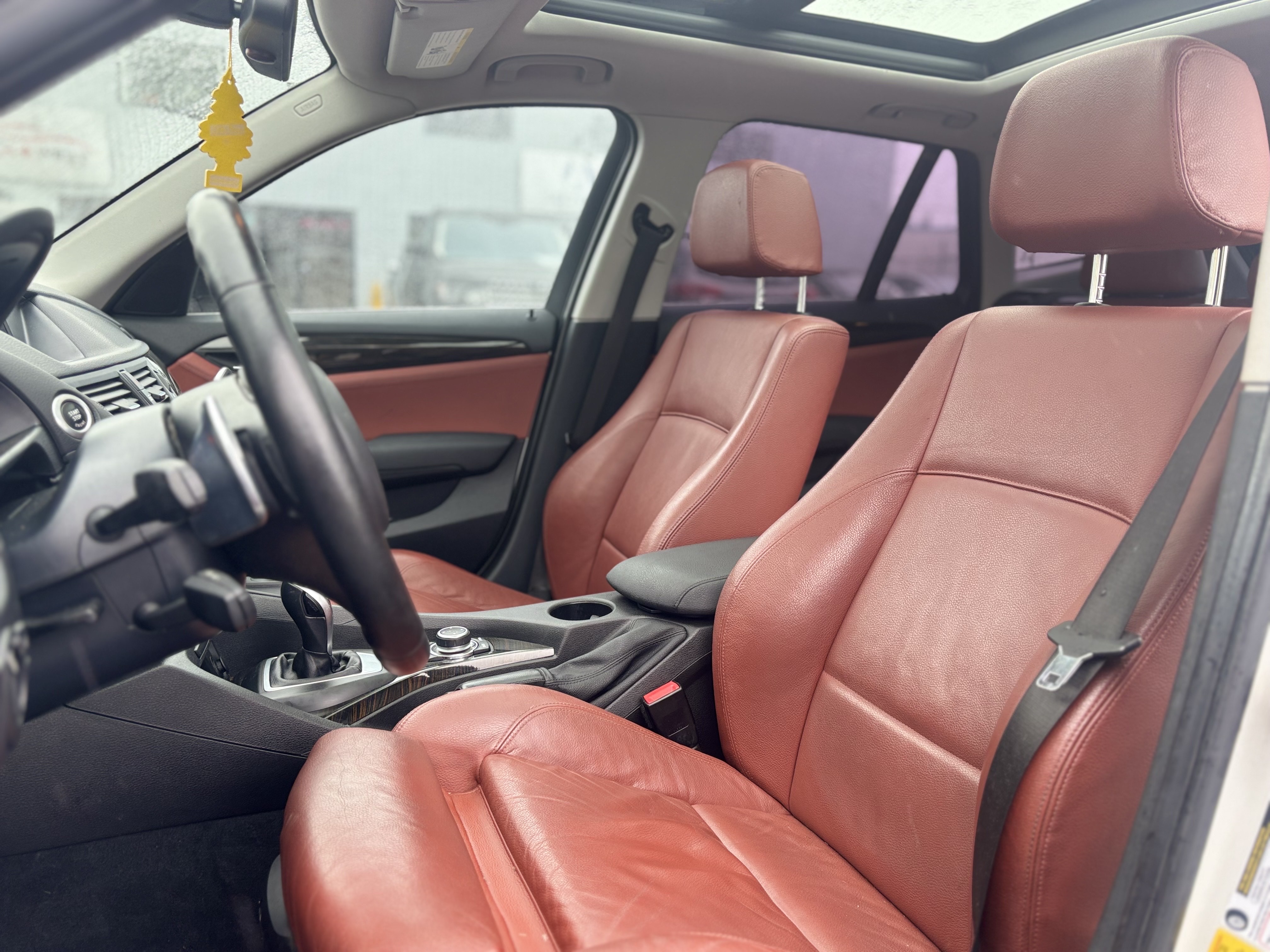 /canwestautoinc/2012-BMW-X1-42254756305283236.jpg