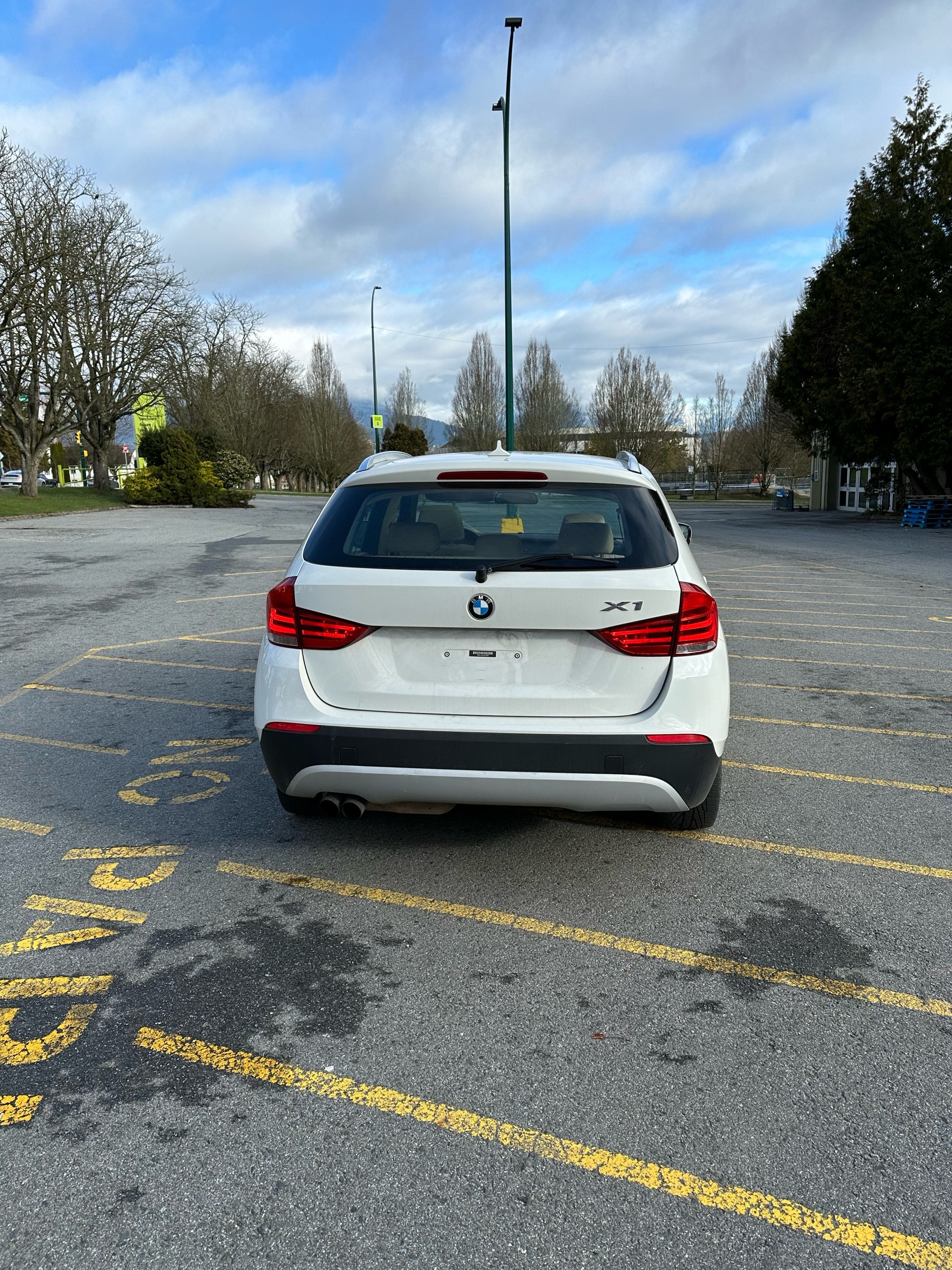 /canwestautoinc/2012-BMW-X1-49950912913655565.jpg
