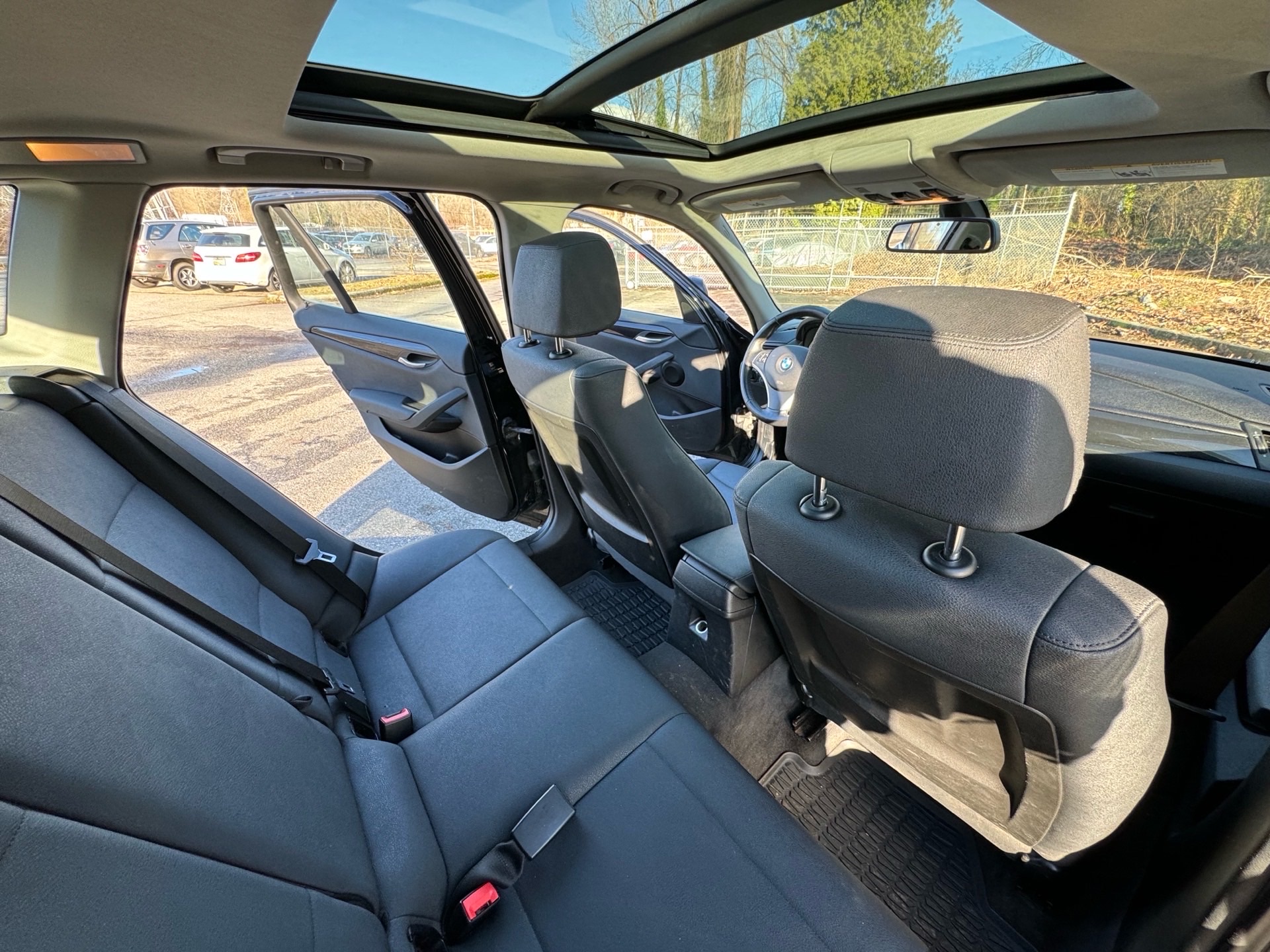 /canwestautoinc/2012-BMW-X1-7025337366079241.jpg