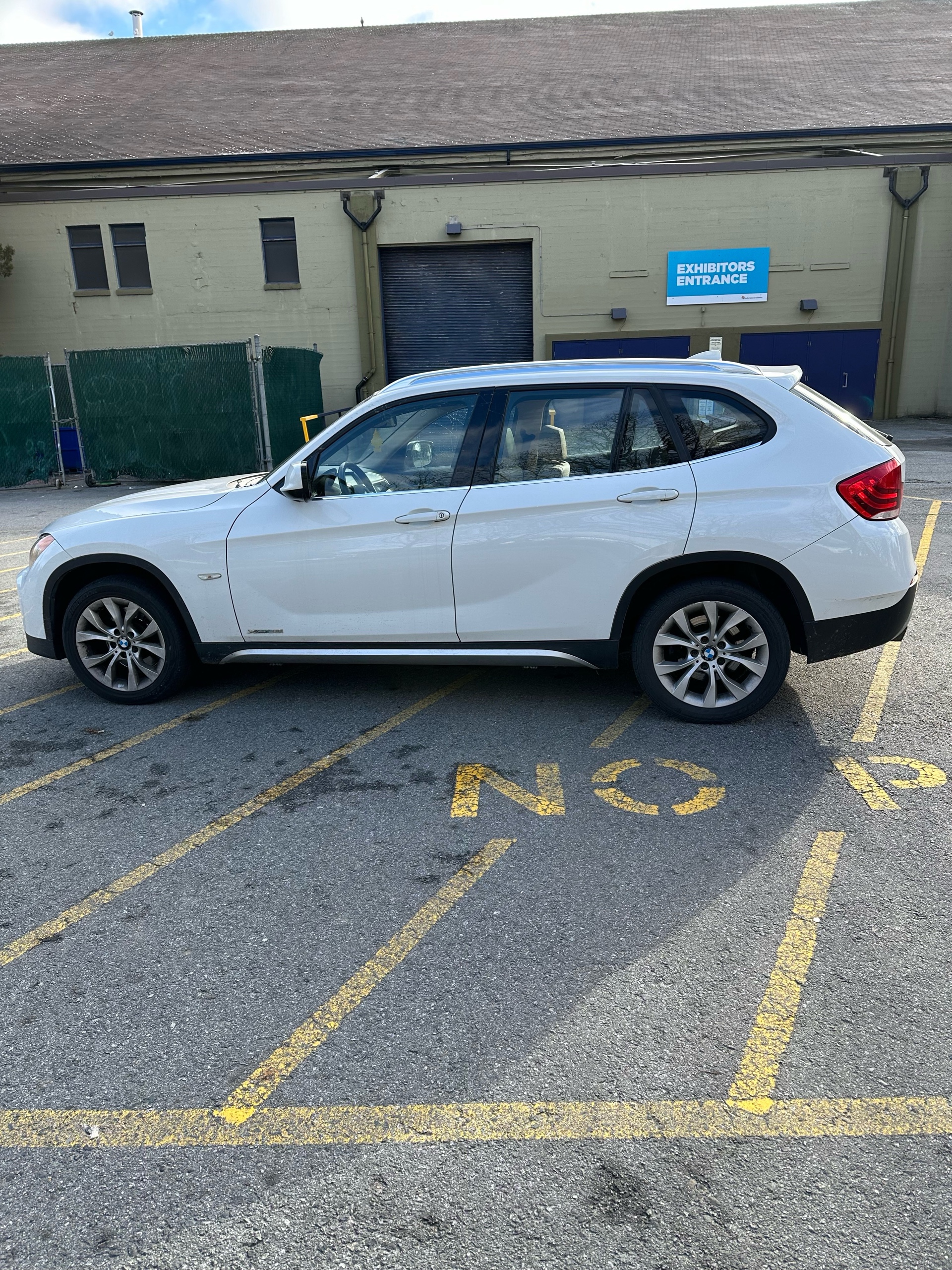 /canwestautoinc/2012-BMW-X1-7800322573907428.jpg
