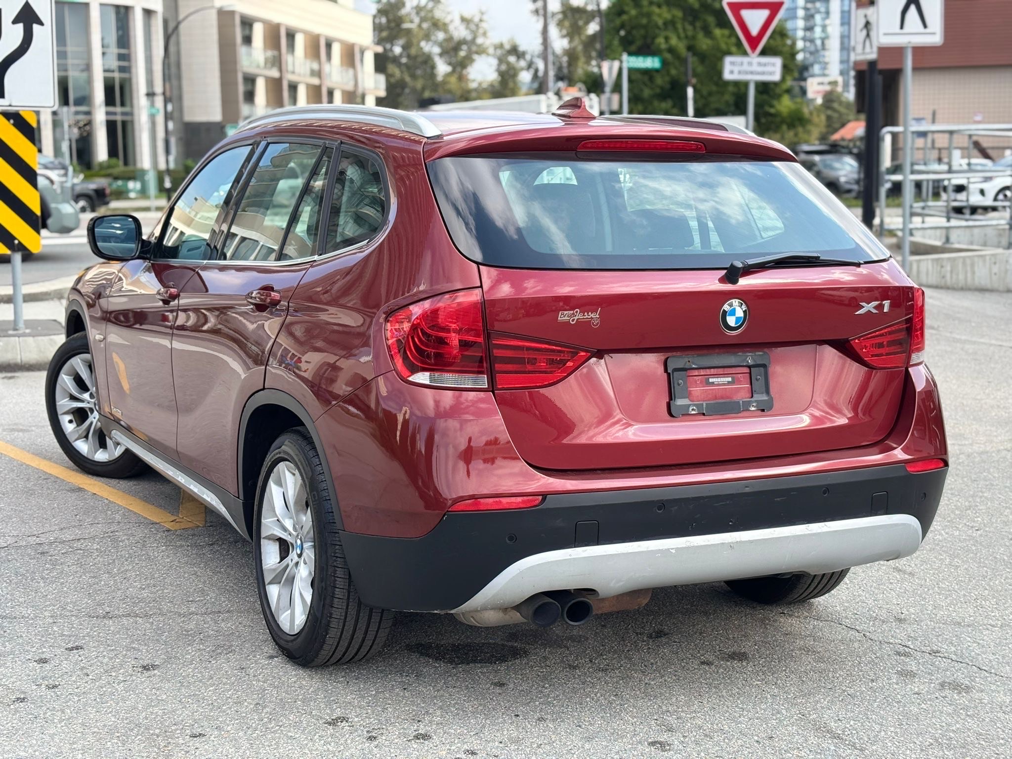/canwestautoinc/2012-BMW-X1-813650341979812.jpg