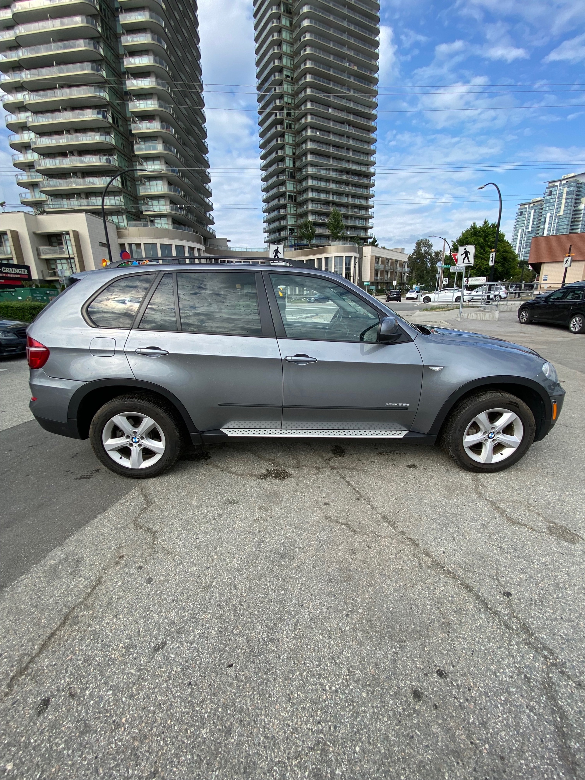 /canwestautoinc/2012-BMW-X5-026900324575038992.jpg