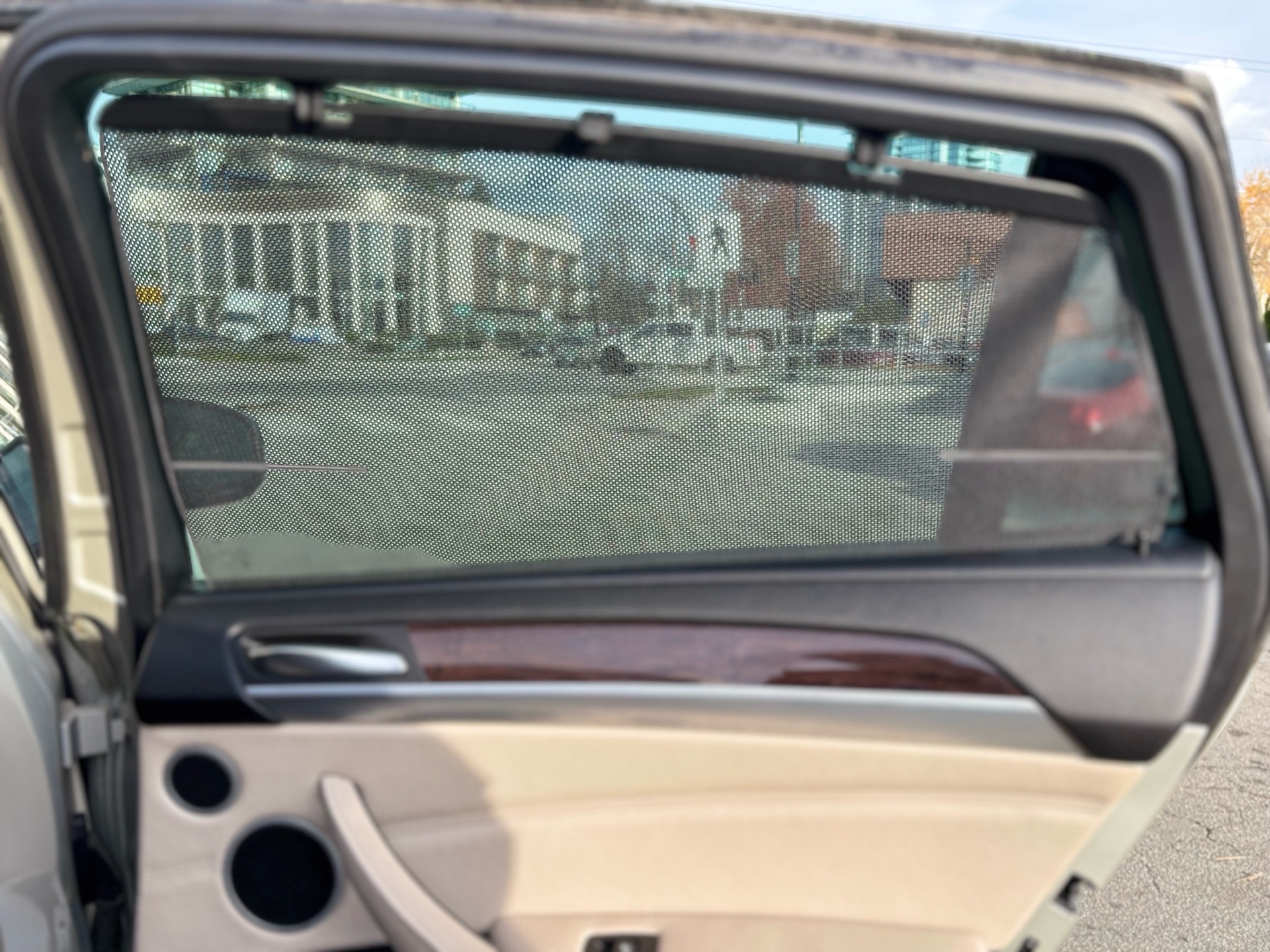 /canwestautoinc/2012-BMW-X6-07068563125198168.jpg