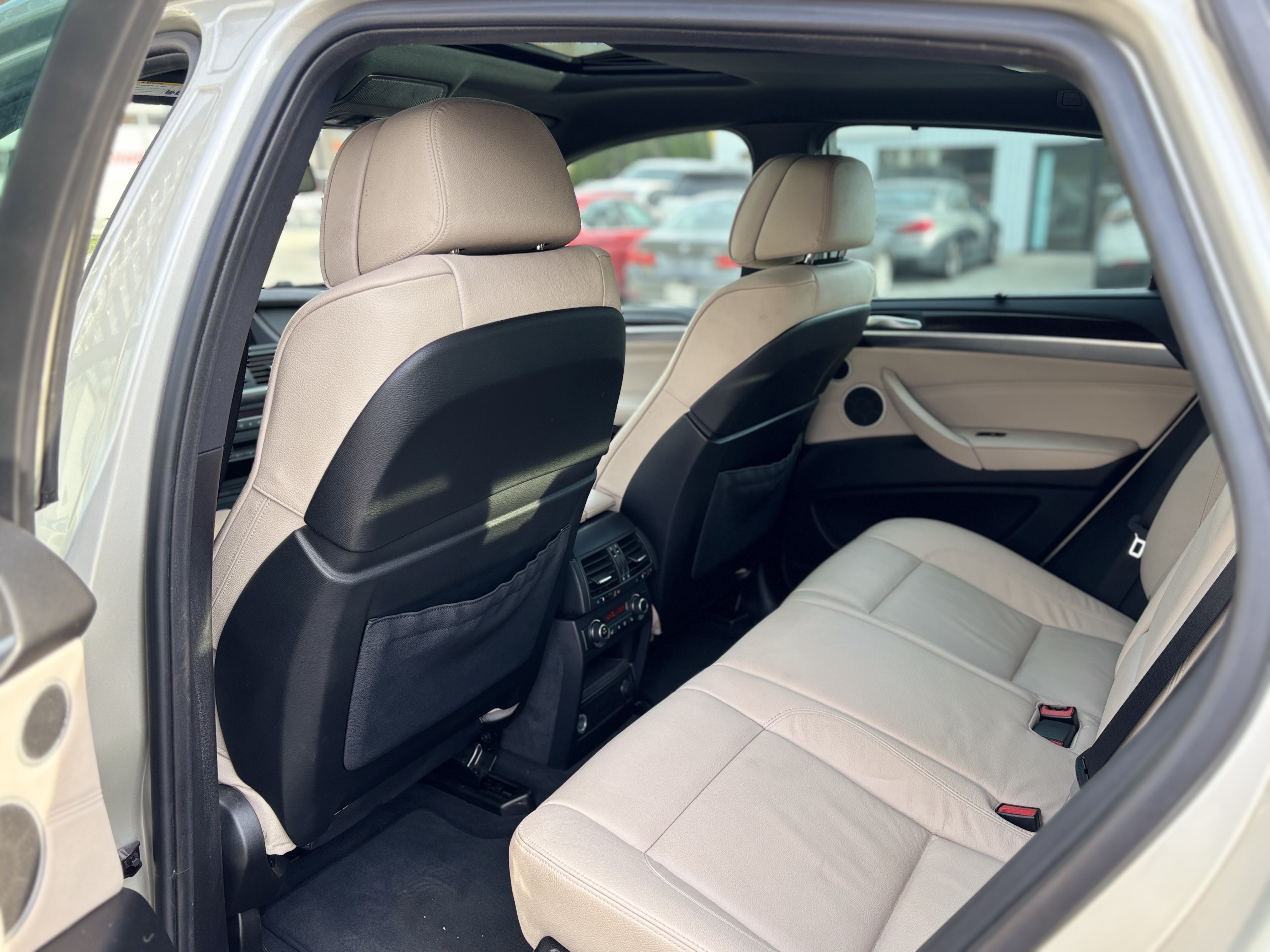 /canwestautoinc/2012-BMW-X6-162058545759739.jpg