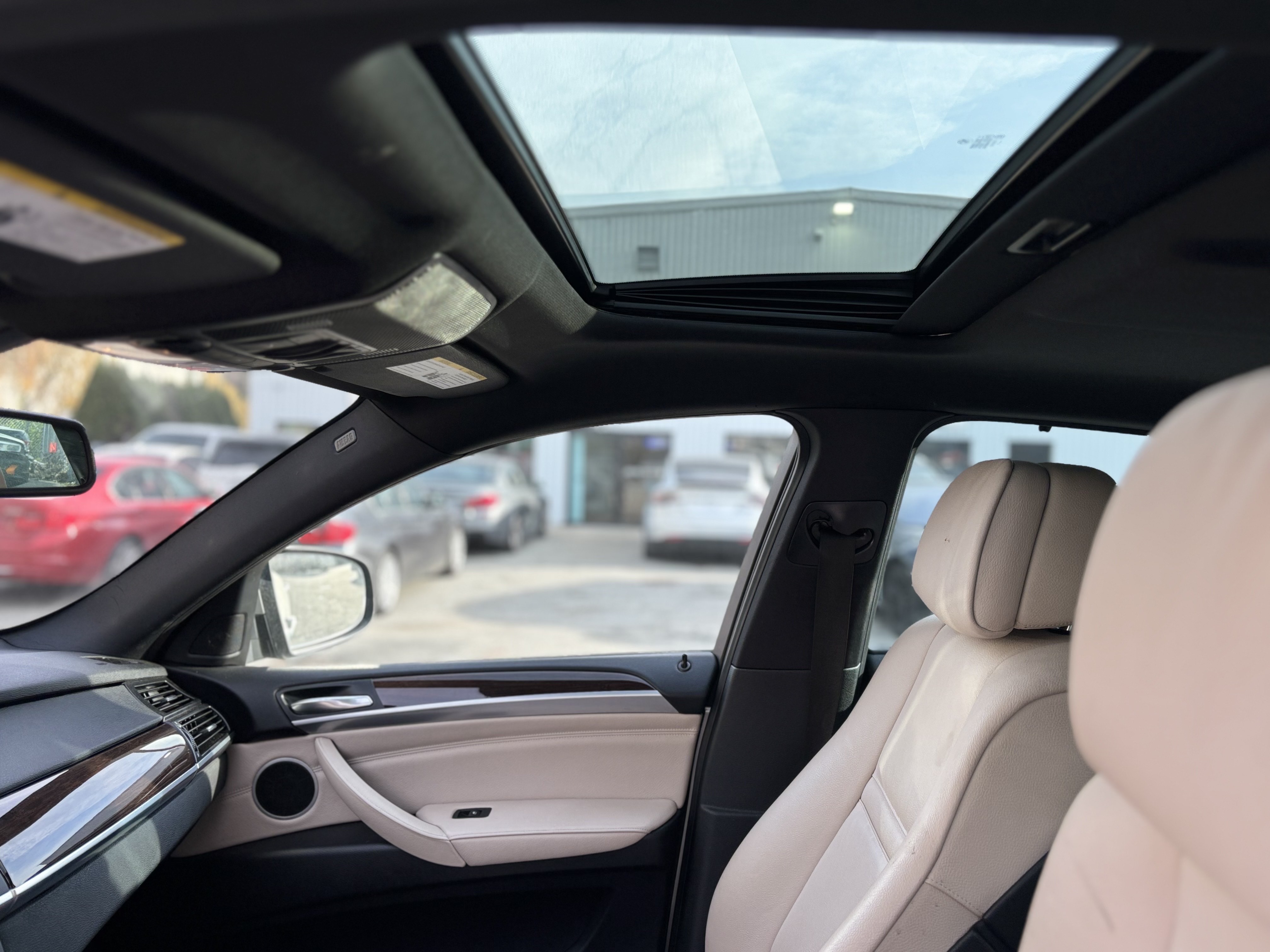 /canwestautoinc/2012-BMW-X6-2976517151364364.jpg